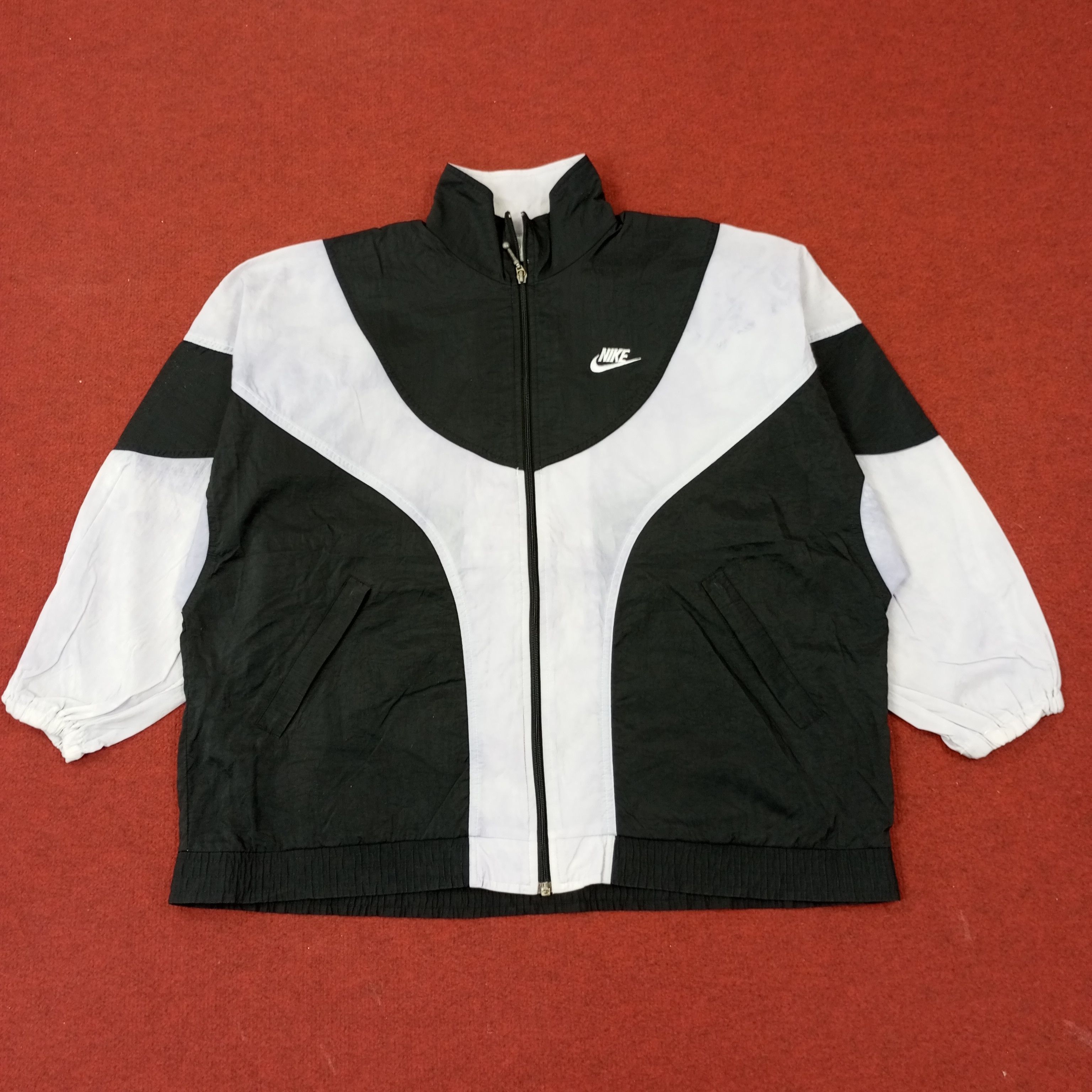 Nike × Vintage Nike Small Logo Design Windbreaker Jacket c232n5 Size US XL / EU 56 / 4 - 1 Thumbnail
