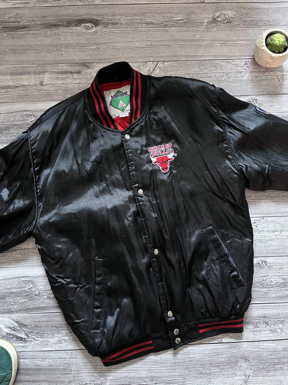 Le Coq Sportif × Vintage Vintage 80s/90s Le Coq Sportif Chicago Bulls Bomber Jacket Size US M / EU 48-50 / 2 - 2 Thumbnail