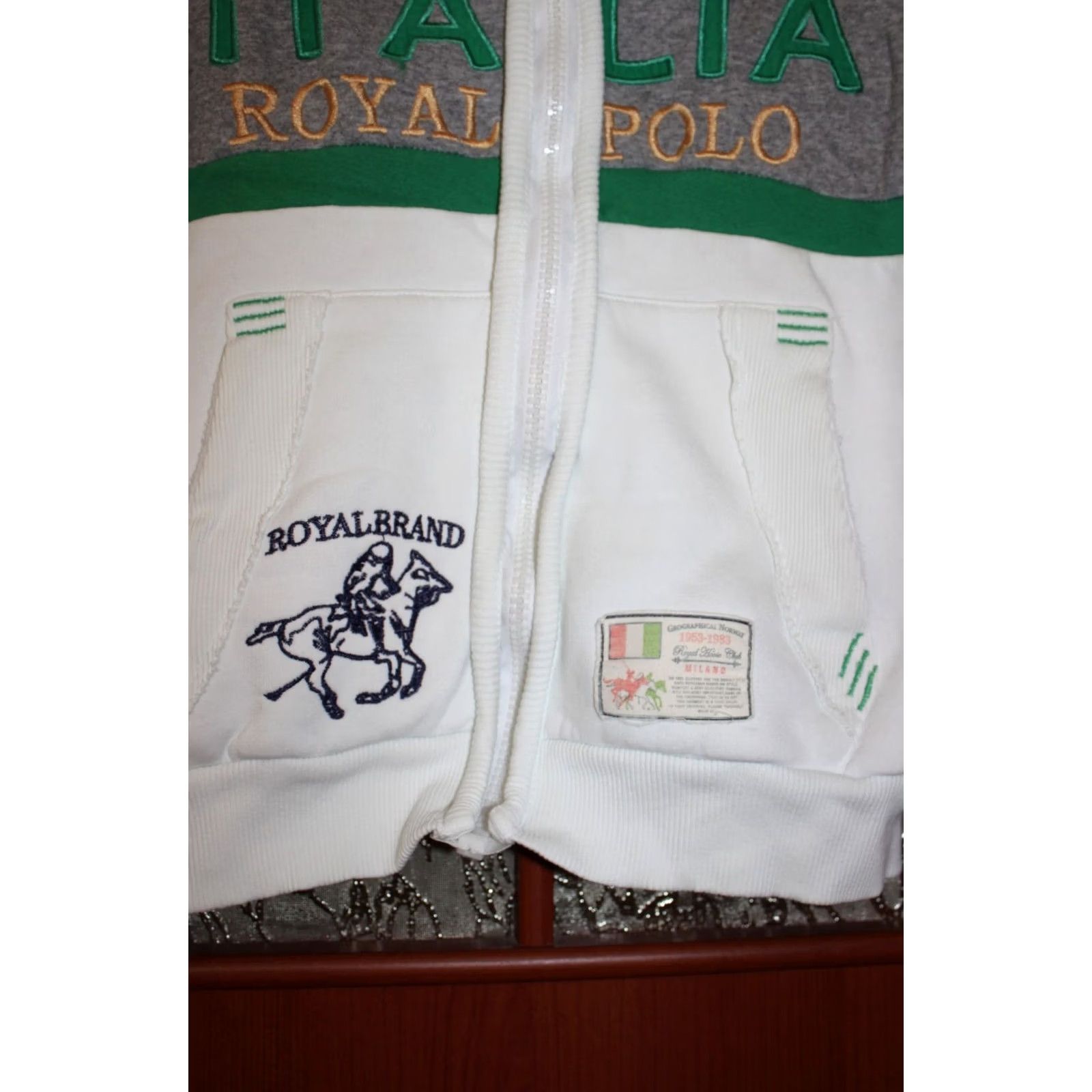 Vintage Norway Geographical Italia Polo Team Hoodie Jacket Zip L White Mens Regular Size L Hoodie Women none? Size US L / EU 52-54 / 3 - 4 Thumbnail