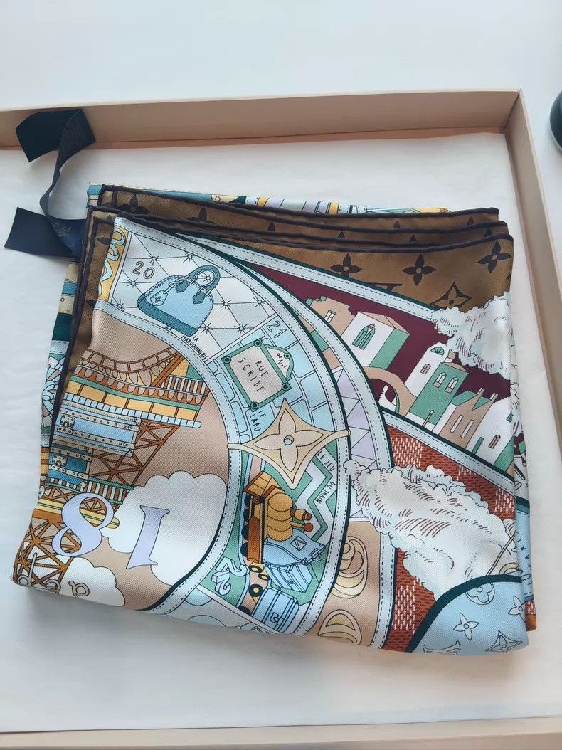 Louis Vuitton Louis Vuitton Travel Diary printed brown-green color-block Size ONE SIZE - 1 Thumbnail