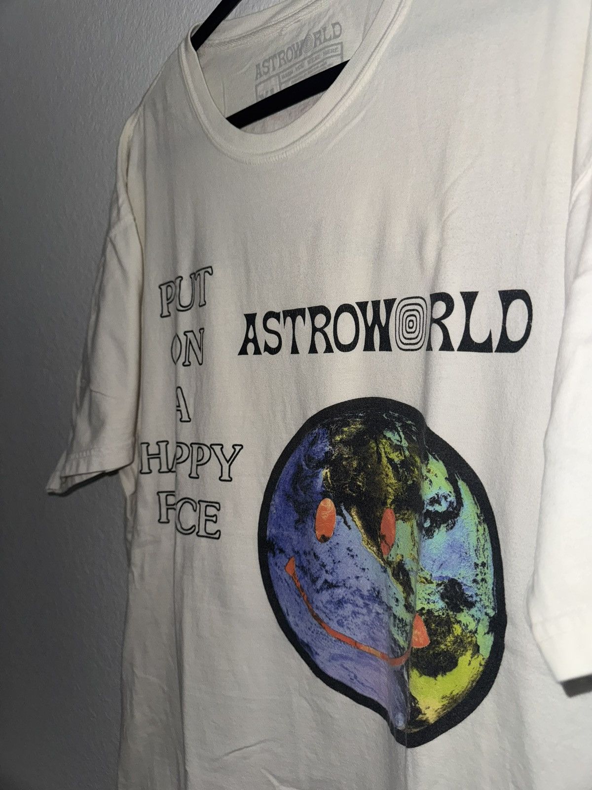 Travis Scott Travis Scott Astroworld Put On A Happy Face Tee Size US XL / EU 56 / 4 - 3 Thumbnail