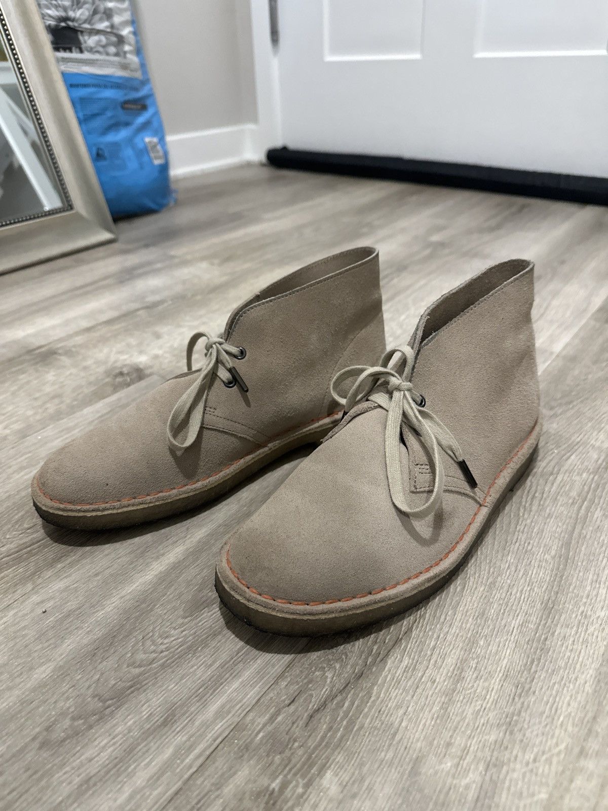 Clarks Clarks Desert Boot - Sand Suede Size US 8 / EU 41 - 1 Thumbnail