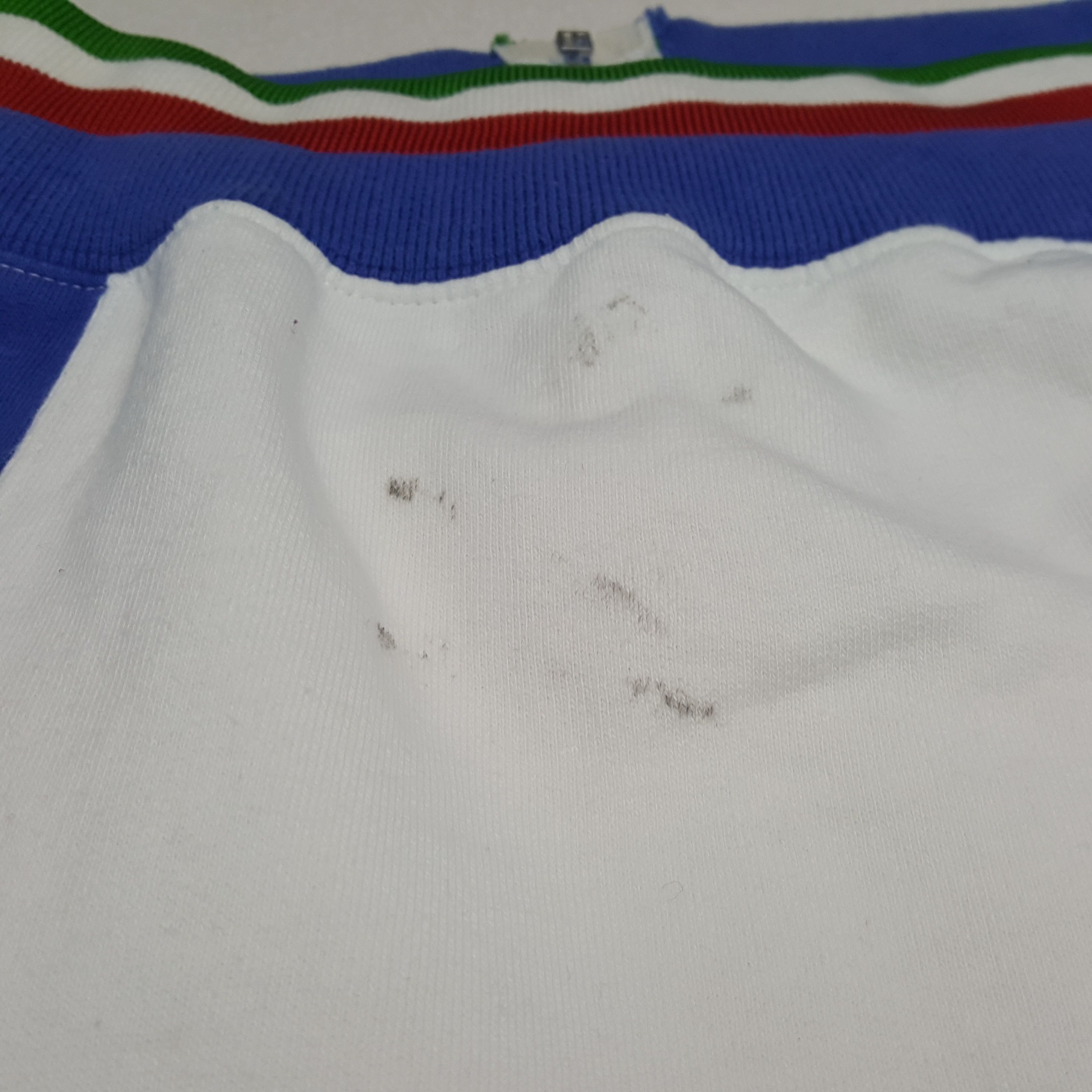 Vintage Vintage ITALIA Sportswear Promo Sweater Jacket C295N26 Size US XS / EU 42 / 0 - 8 Thumbnail