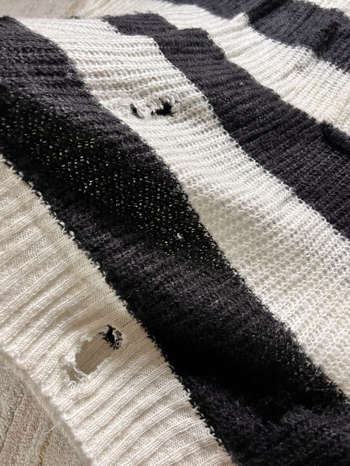 Vintage Vintage Stripe Knitted Distressed Punk Sleeveless Sweater Size US M / EU 48-50 / 2 - 5 Thumbnail