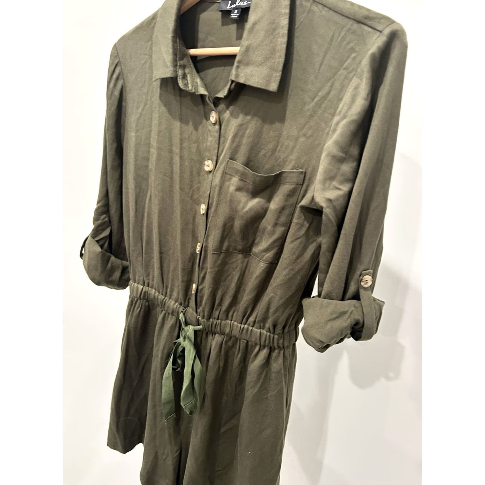 Lulus Women’s Lulus Designer Olive Green Front ButtonUp Long Sleeve Midi Dress S Front ButtonUp Collared Lightweight Casual Travel Fall Spring Womens Size S / US 4 / IT 40 - 4 Thumbnail