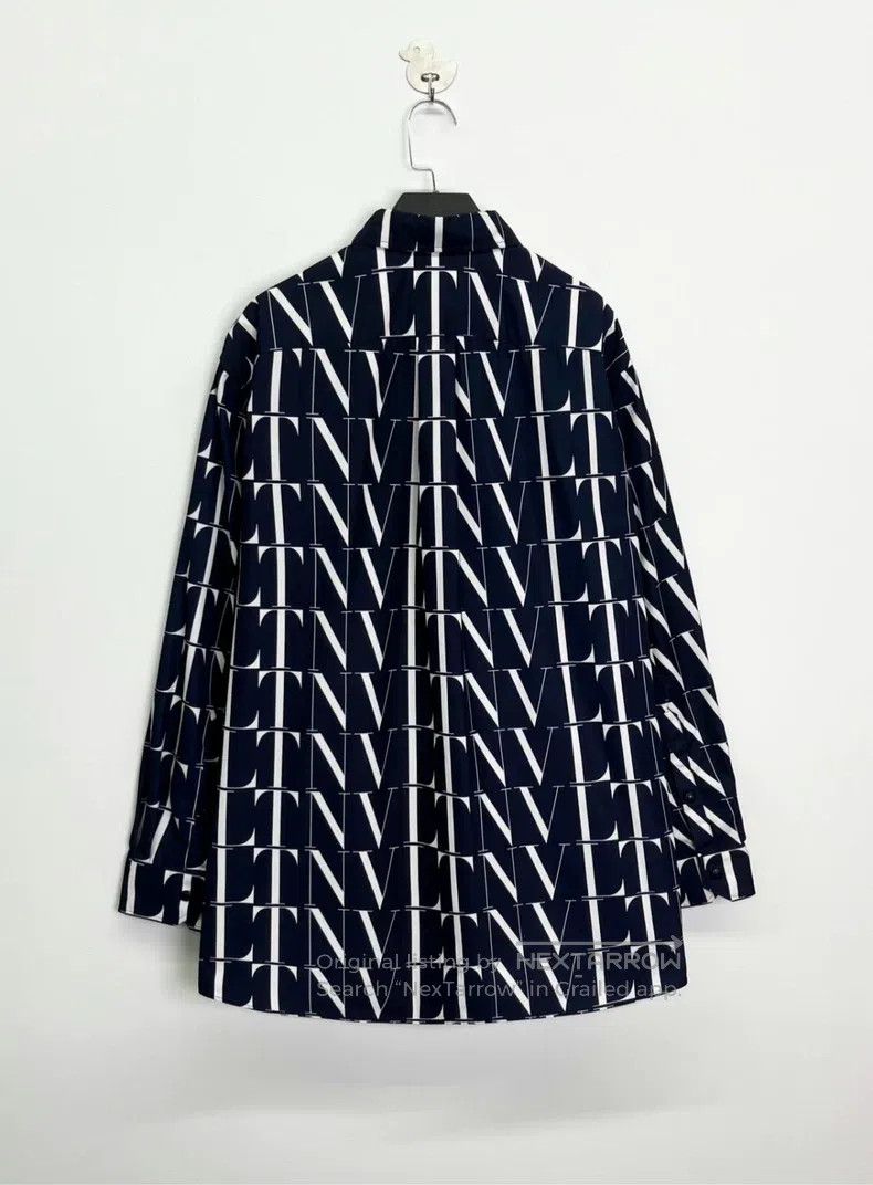 Valentino Valentino Full print of the logo jacket Size US M / EU 48-50 / 2 - 2 Thumbnail