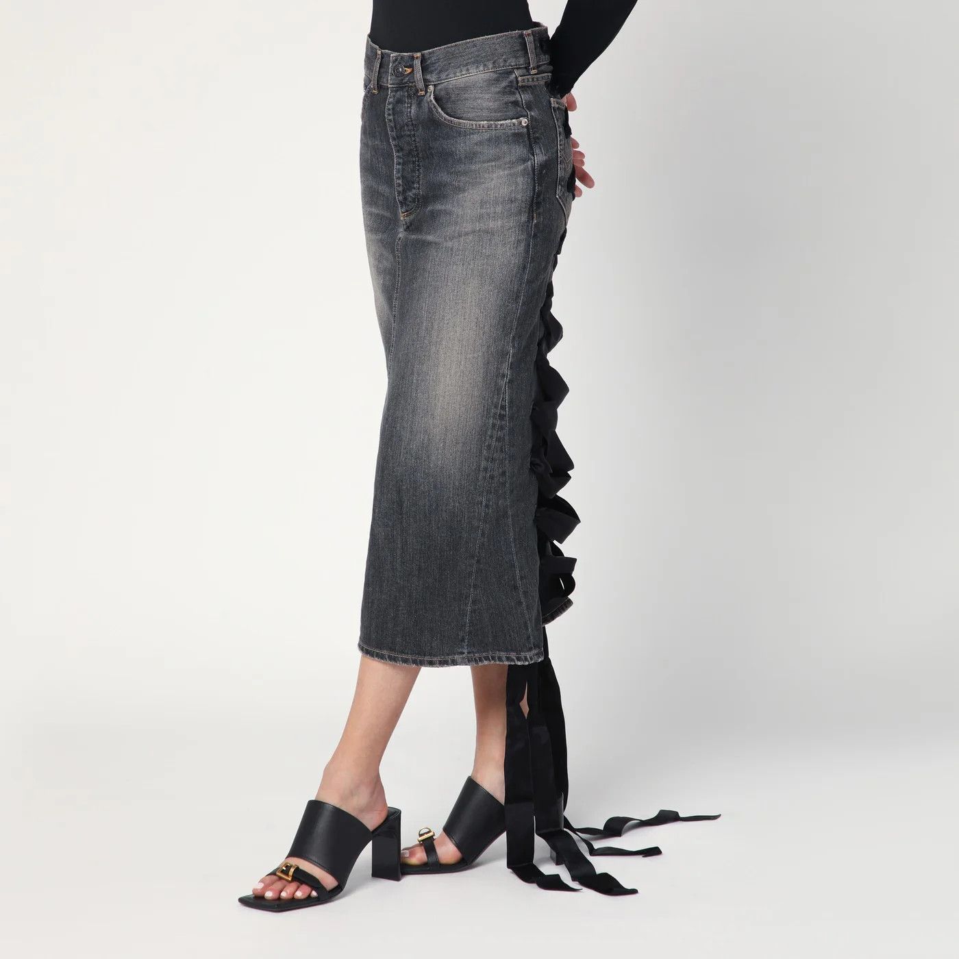 Balenciaga o1d2blof0426 Denim Skirt in Grey Size 27" / US 4 / IT 40 - 3 Thumbnail