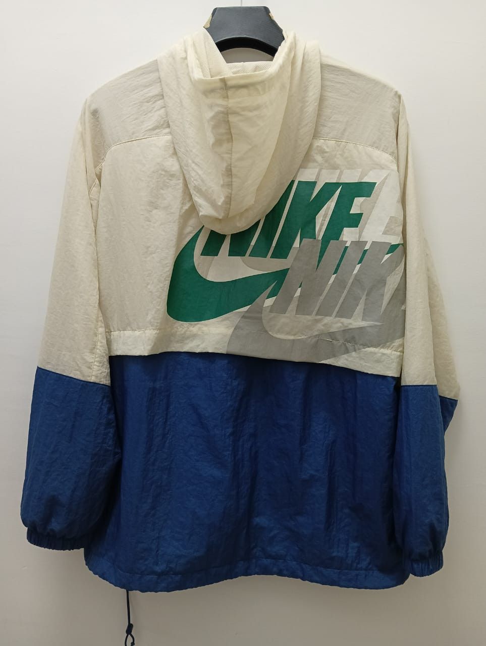 Japanese Brand × Vintage Best Offer 🔥Vintage Nike Bog Logo X-Large Size Size US XL / EU 56 / 4 - 1 Thumbnail