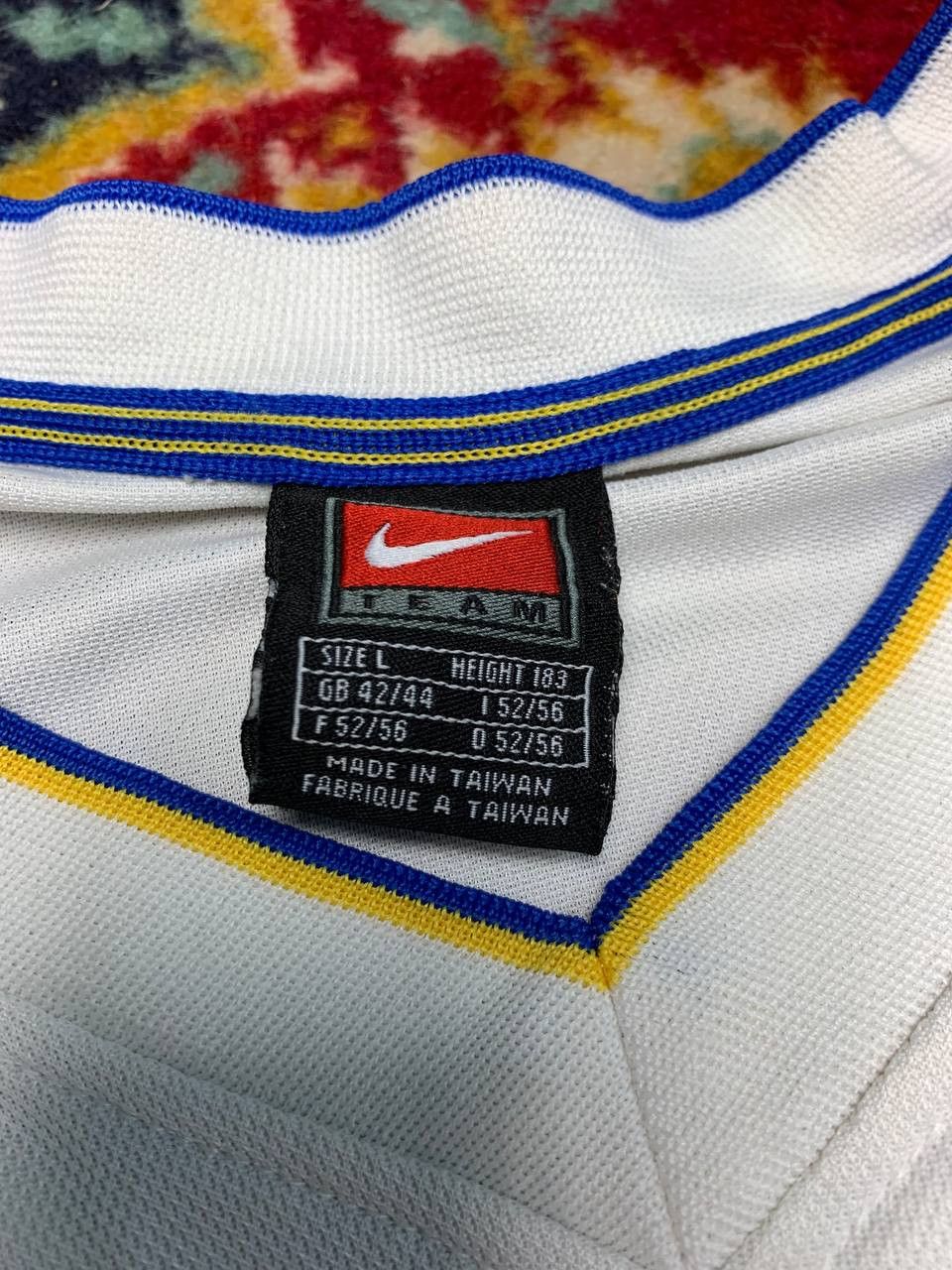 Nike LEEDS UNITED 2000 2002 HOME FOOTBALL SHIRT SOCCER JERSEY Size US L / EU 52-54 / 3 - 4 Thumbnail