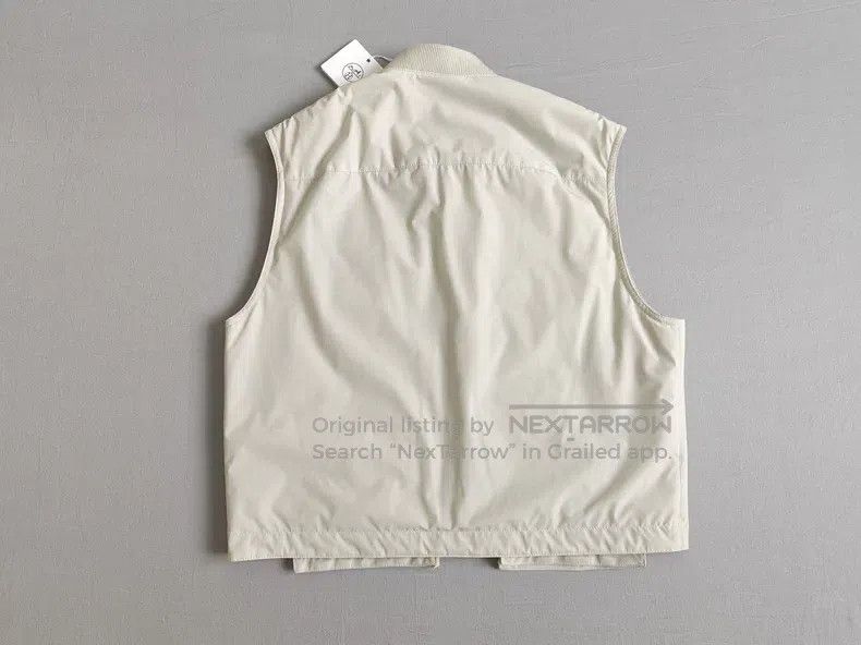 Hermes Hermes Men's vest vest, nylon fabric, multi-pocket design Size US M / EU 48-50 / 2 - 7 Thumbnail