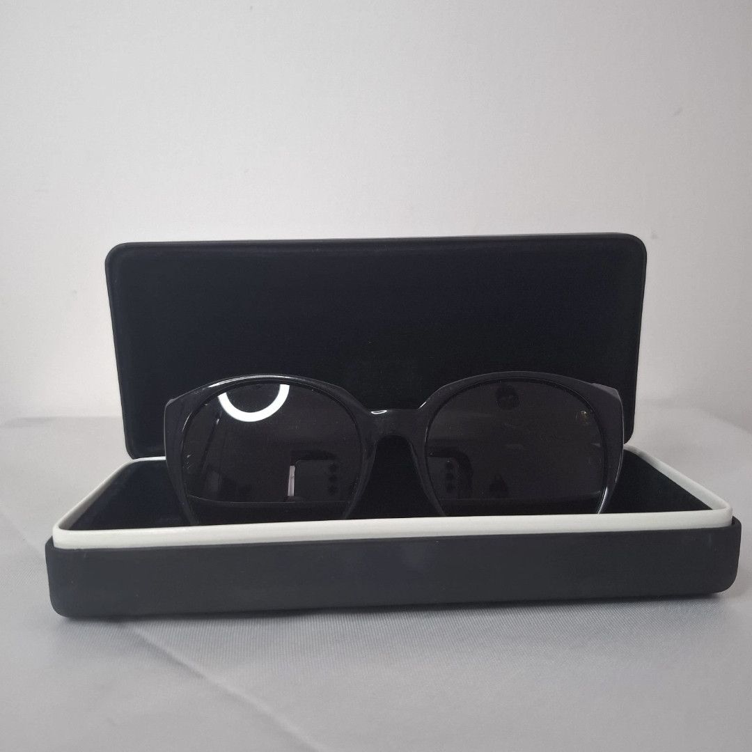 Givenchy GIVENCHY Glossy Black Grey Gradient Cateye Sunglasses Size ONE SIZE - 10 Thumbnail