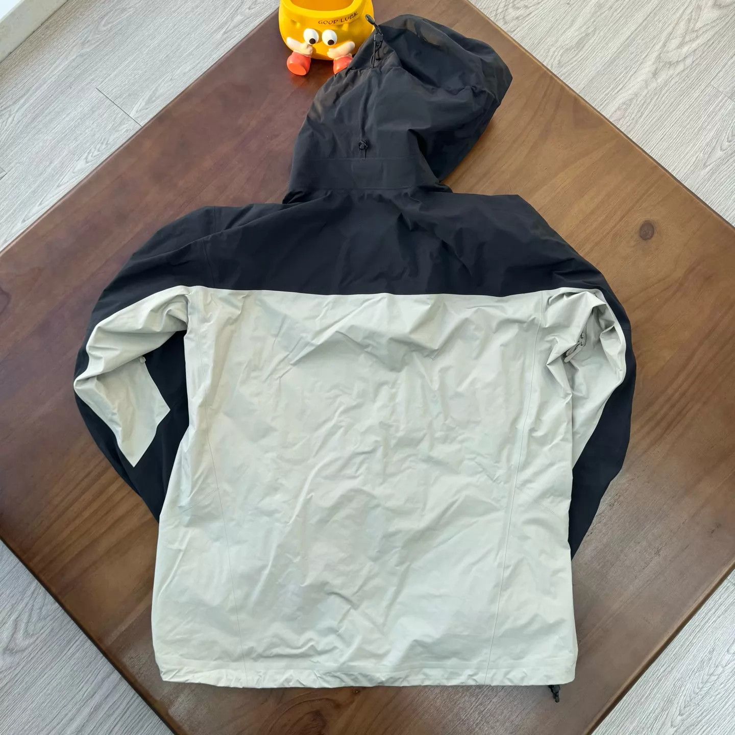 Arc'teryx Arc'teryx BETA AR Cordovan 2-tone XL Mint minor stain Size US XL / EU 56 / 4 - 2 Thumbnail