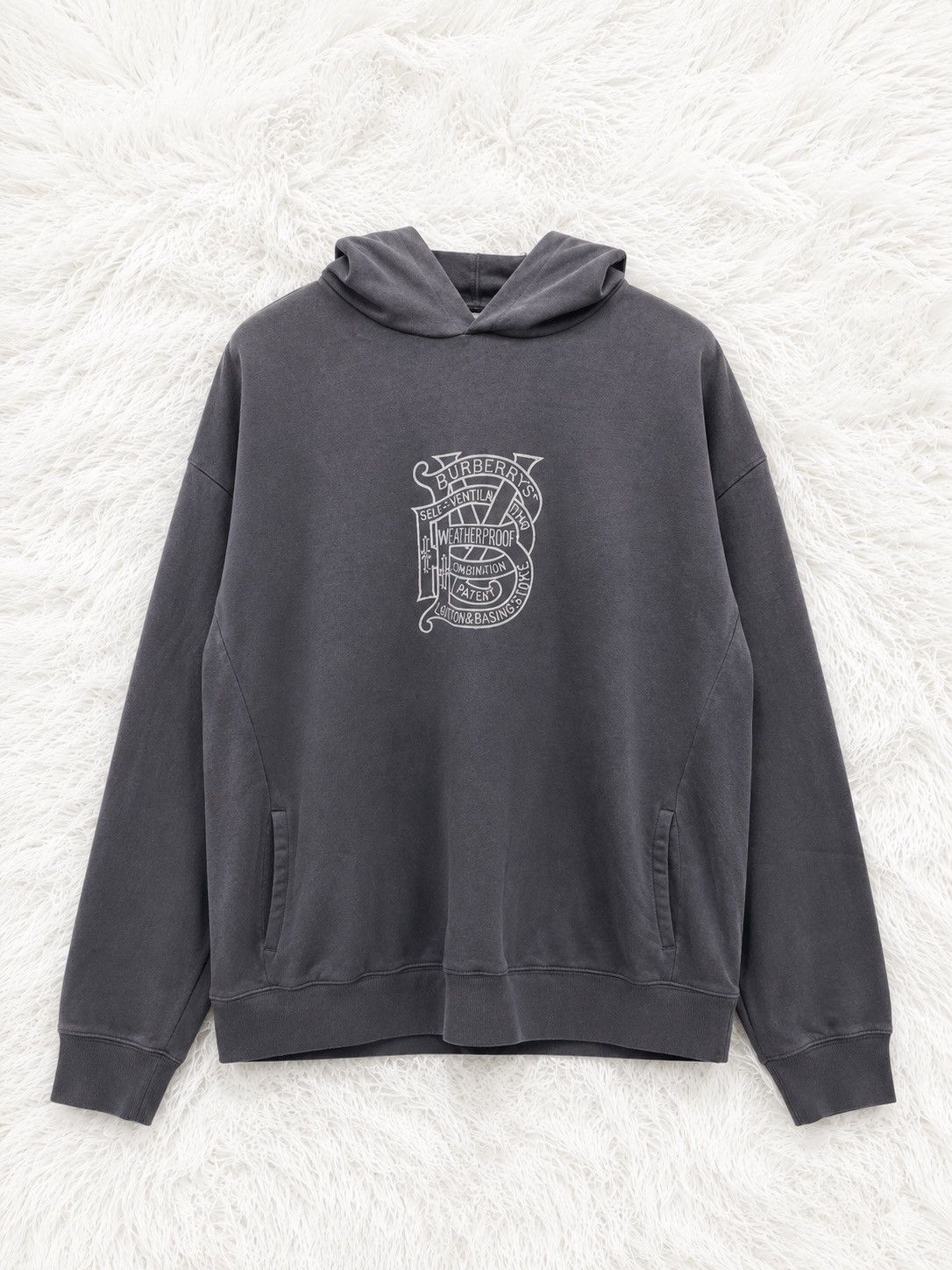 Burberry Burberry Blue Label Embroidered Hoodie Made in Japan Size US L / EU 52-54 / 3 - 2 Thumbnail
