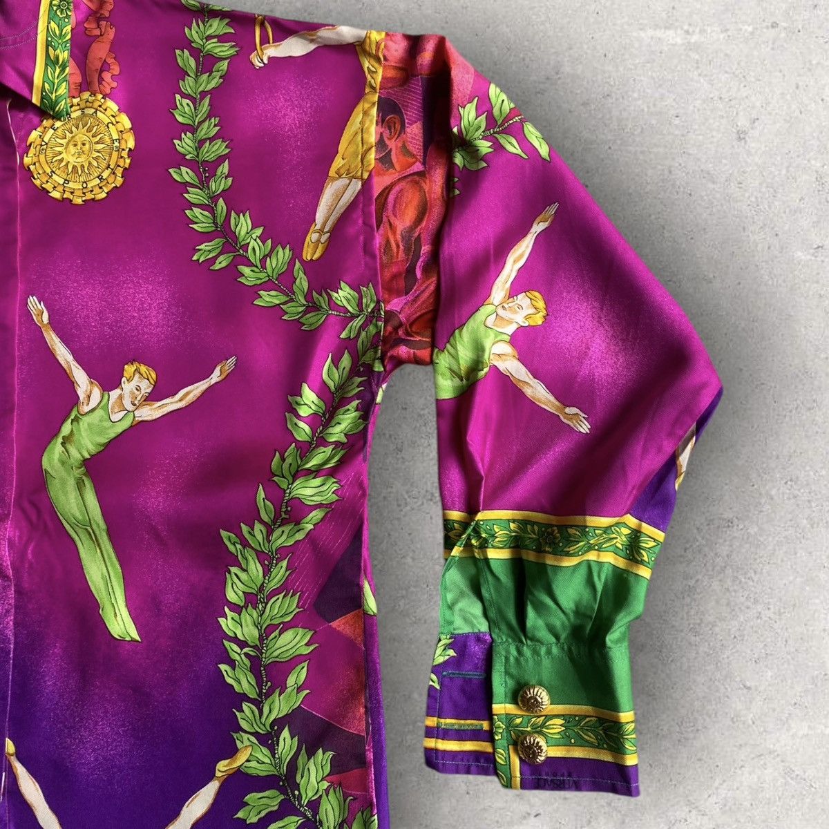 Versace Vintage Silk Versace Sport Gymnastic Oversize Shirt Size XS / US 0-2 / IT 36-38 - 6 Thumbnail