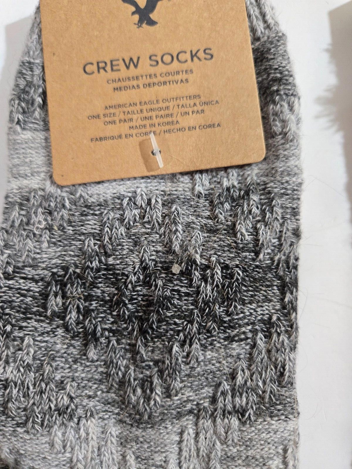 American Eagle Outfitters 3 Pair American Eagle Socks Crew Dress w/ Metallic NEW NWT Size ONE SIZE - 4 Thumbnail