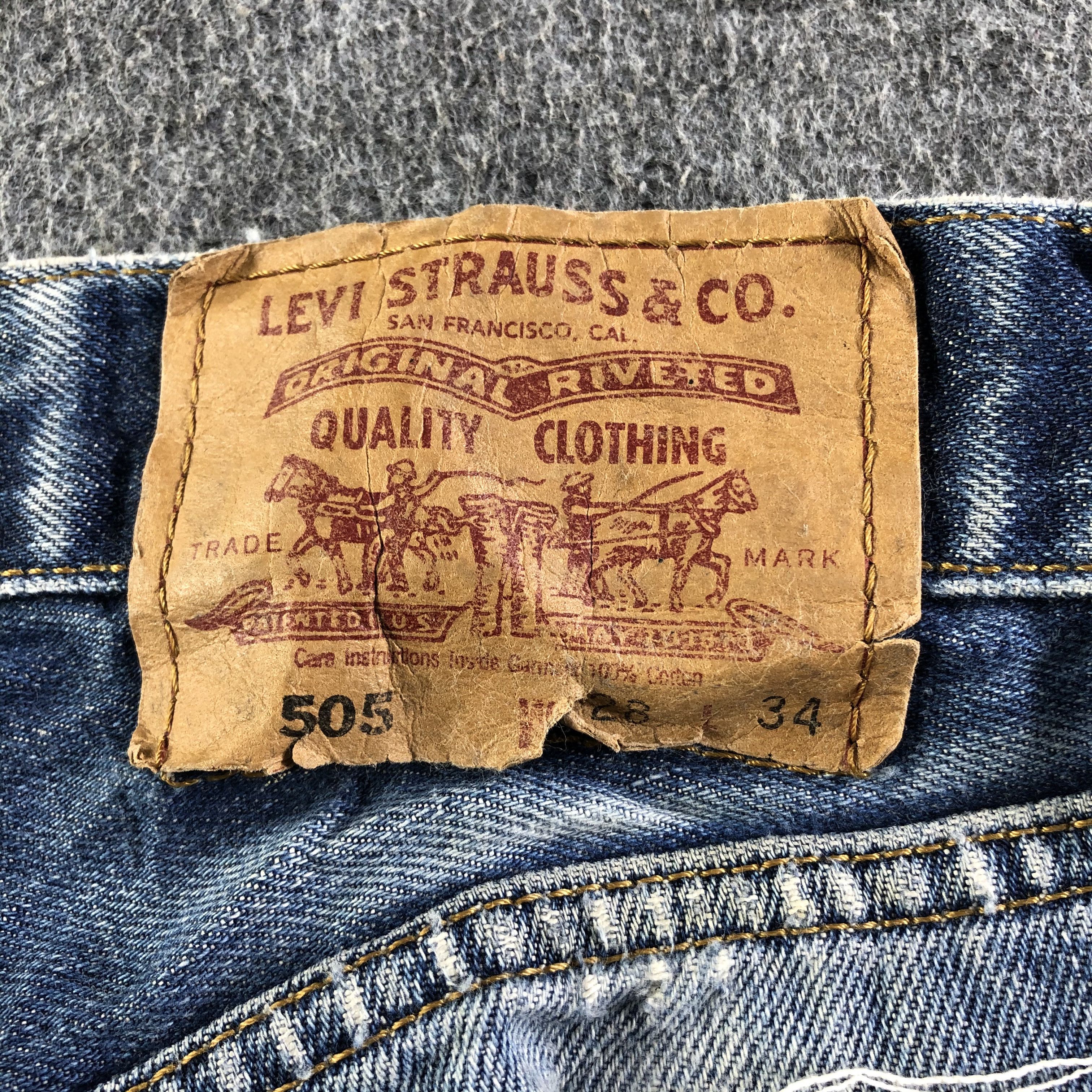 Levi's Vintage Blue Wash Levis 505 Jeans-J4605 Size US 27 - 5 Thumbnail