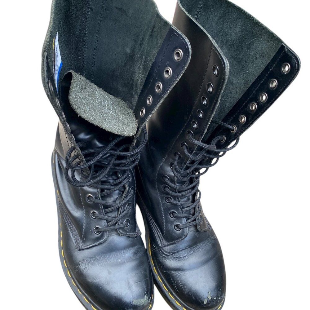 Dr. Martens Dr Martens Eye Tall Lace Up Womens Boots Size 7 Black Leath Size US 7 / IT 37 - 6 Thumbnail