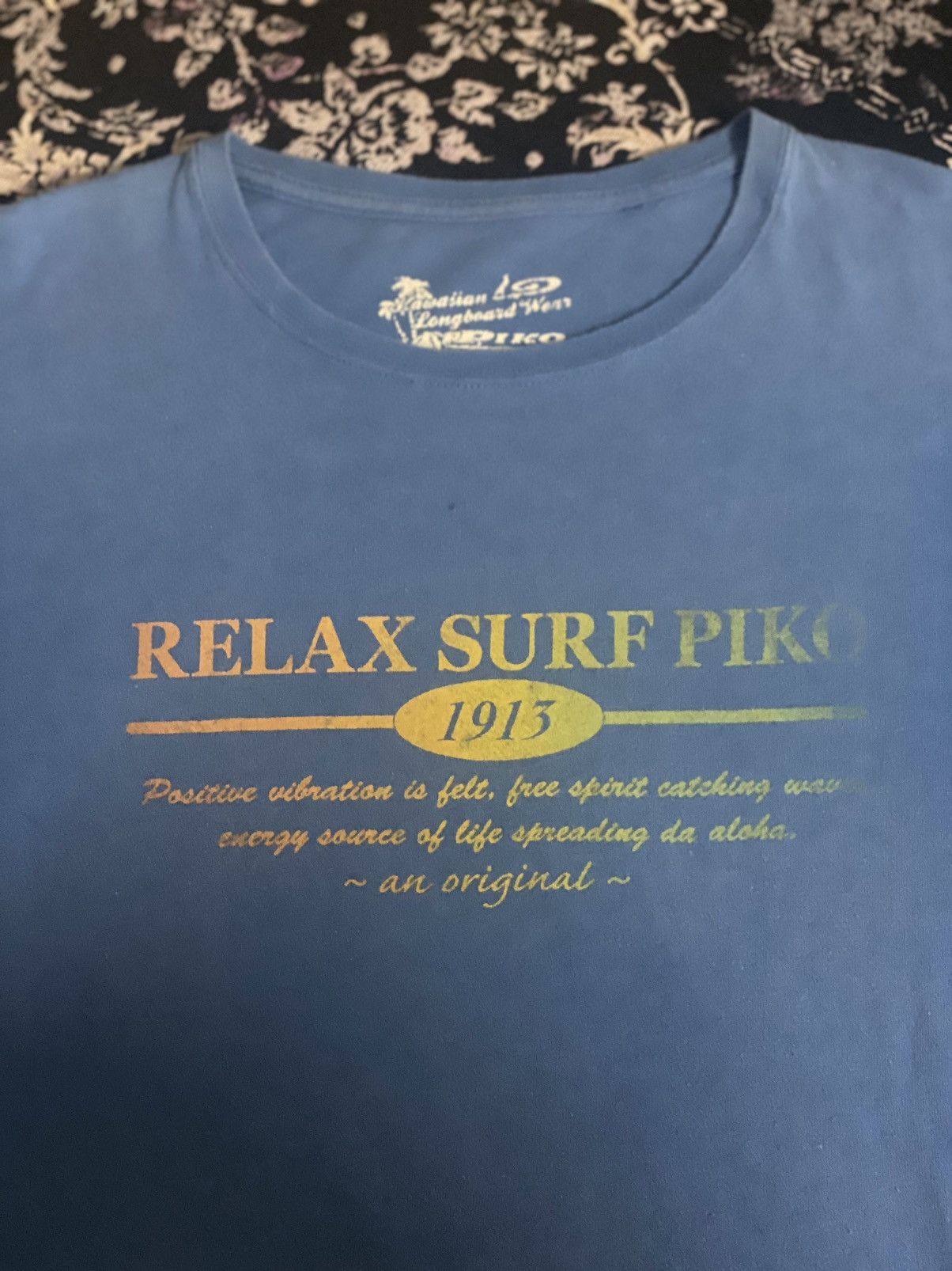Japanese Brand Y2k Hawai piko surf screen front and backhit 🚀 Size US M / EU 48-50 / 2 - 3 Thumbnail