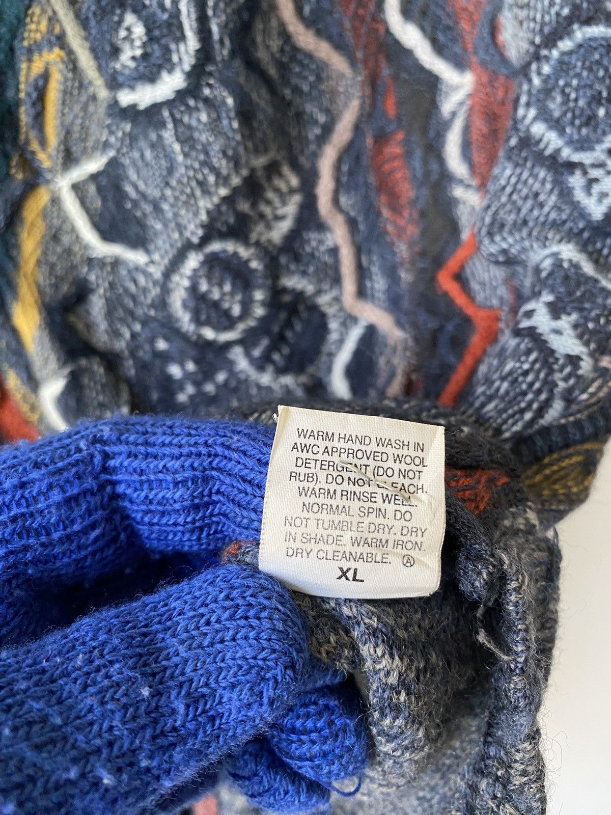 Coogi Vintage Aklanda Australia Made Pure Wool Vests Size US L / EU 52-54 / 3 - 12 Thumbnail