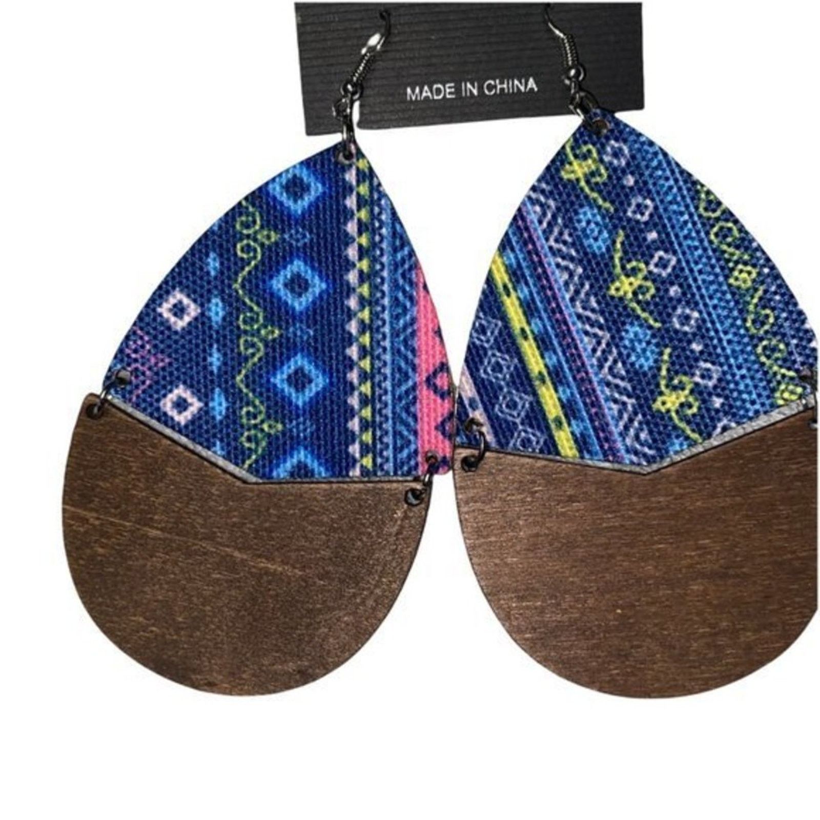 Other NWT Wooden Fabric Covered Boho Aztec Dangle Earrings Blue Size ONE SIZE - 3 Thumbnail