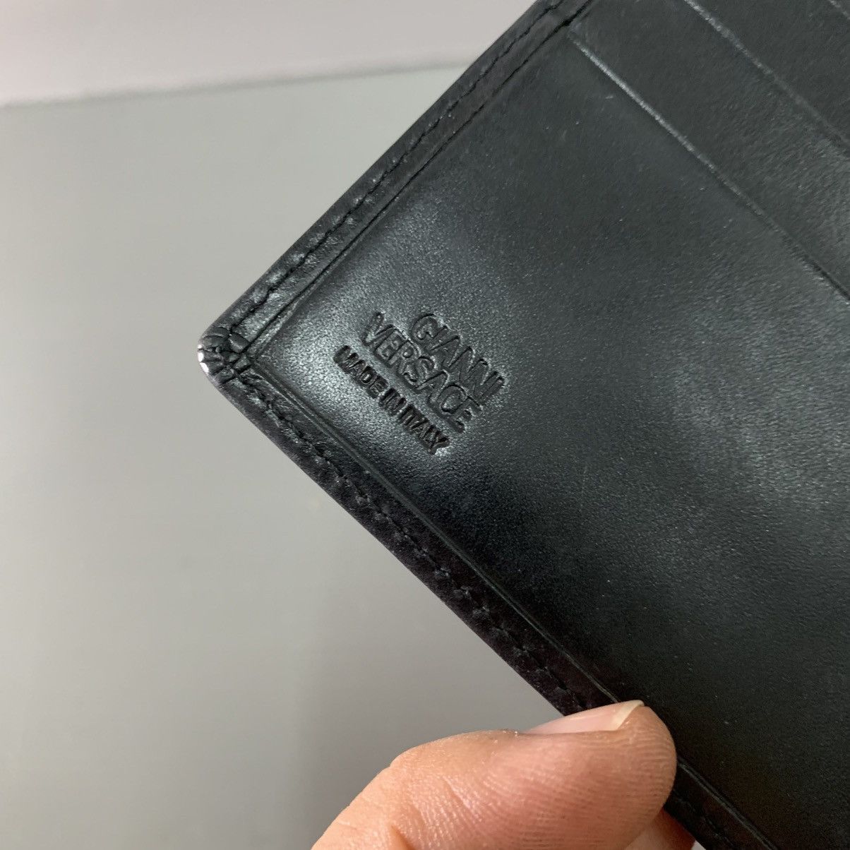 Versace Gianni Versace Black Leather Wallet Pre-Owned Size ONE SIZE - 7 Thumbnail