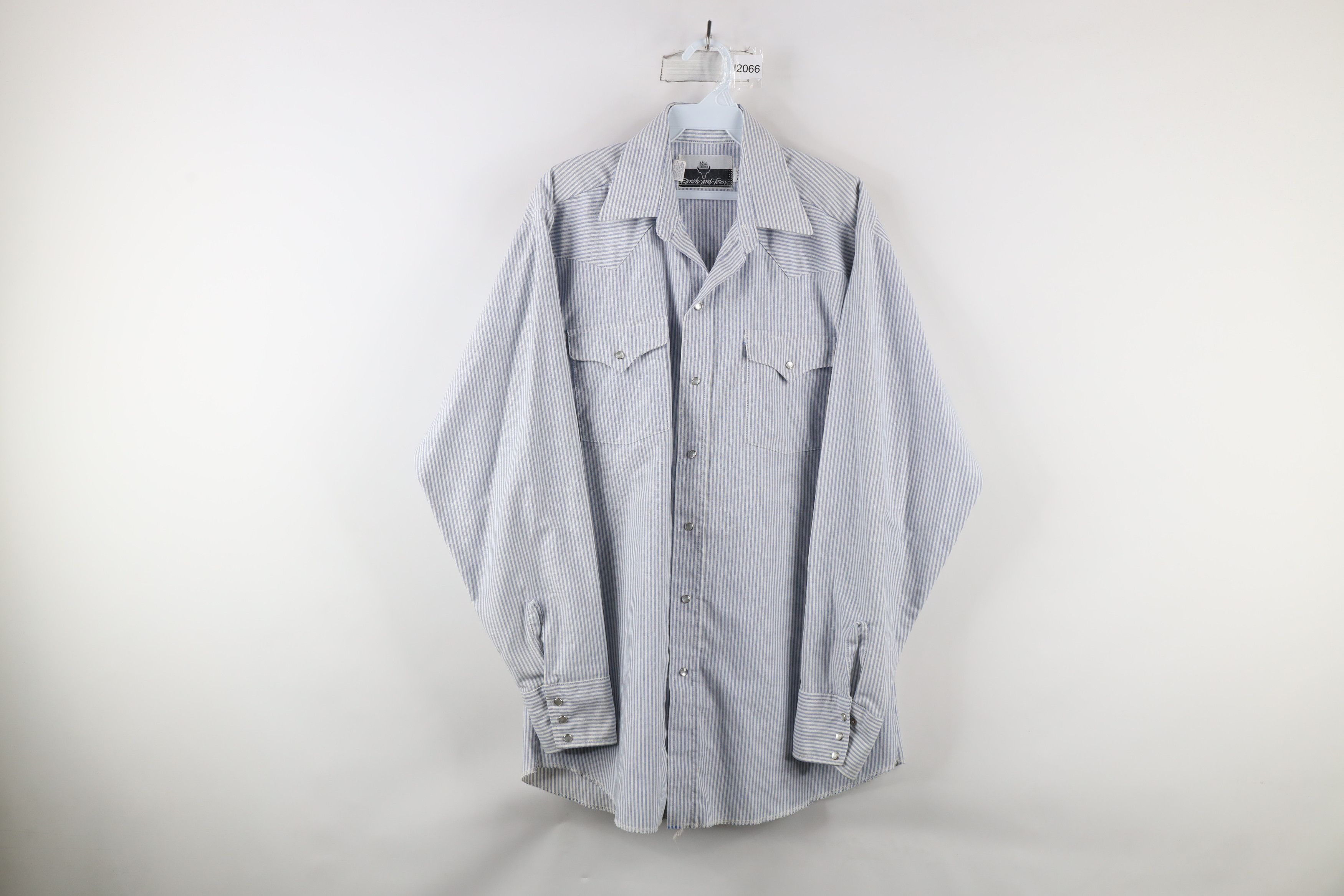 Vintage Vintage 70s Rockabilly Striped Western Snap Button Shirt USA Size US L / EU 52-54 / 3 - 1 Thumbnail