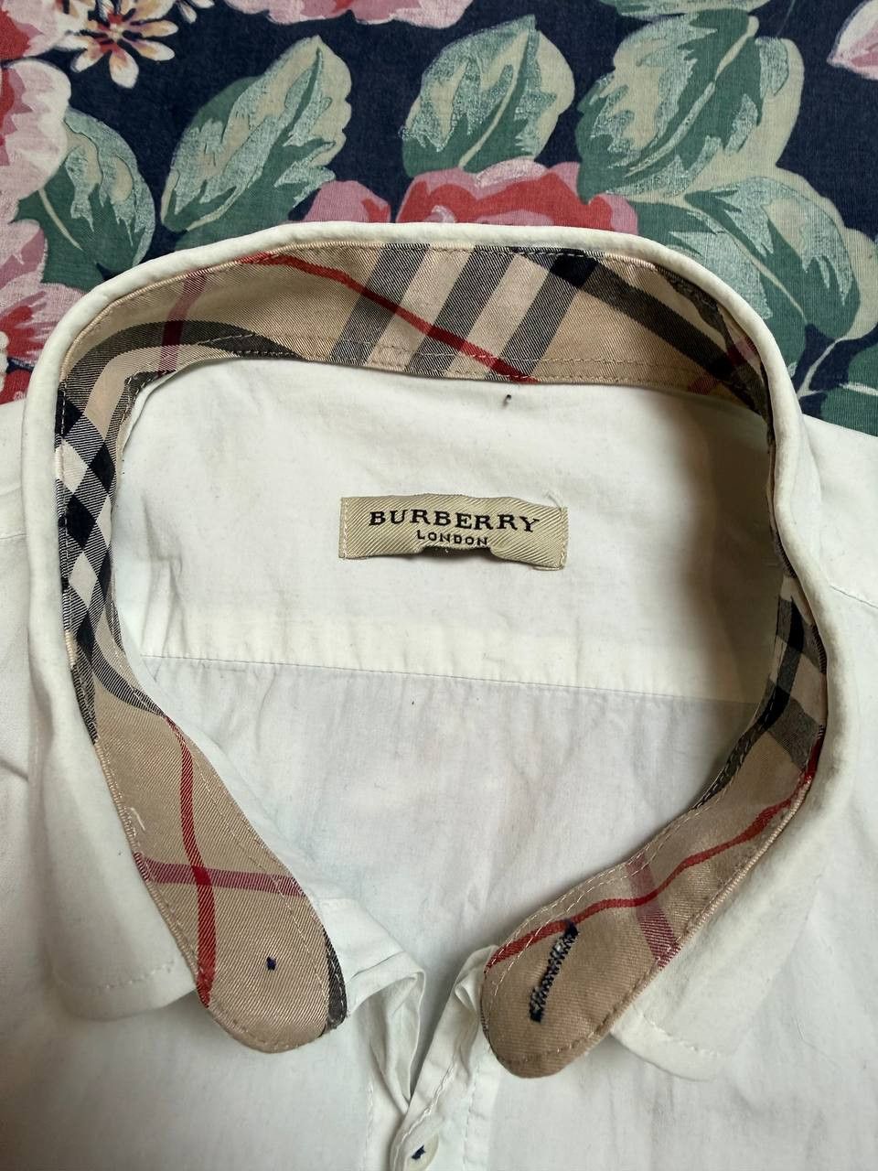 Burberry Vintage Burberry Classic Fit Button Up Shirt Size US XL / EU 56 / 4 - 2 Thumbnail
