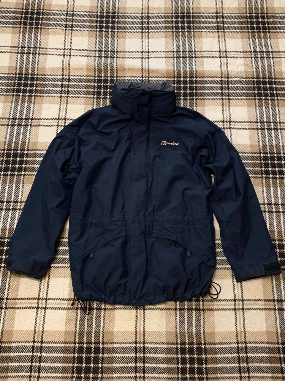 Berghaus Berghaus Gore-Tex Shell Jacket – Navy – Size M Size US M / EU 48-50 / 2 - 1 Thumbnail