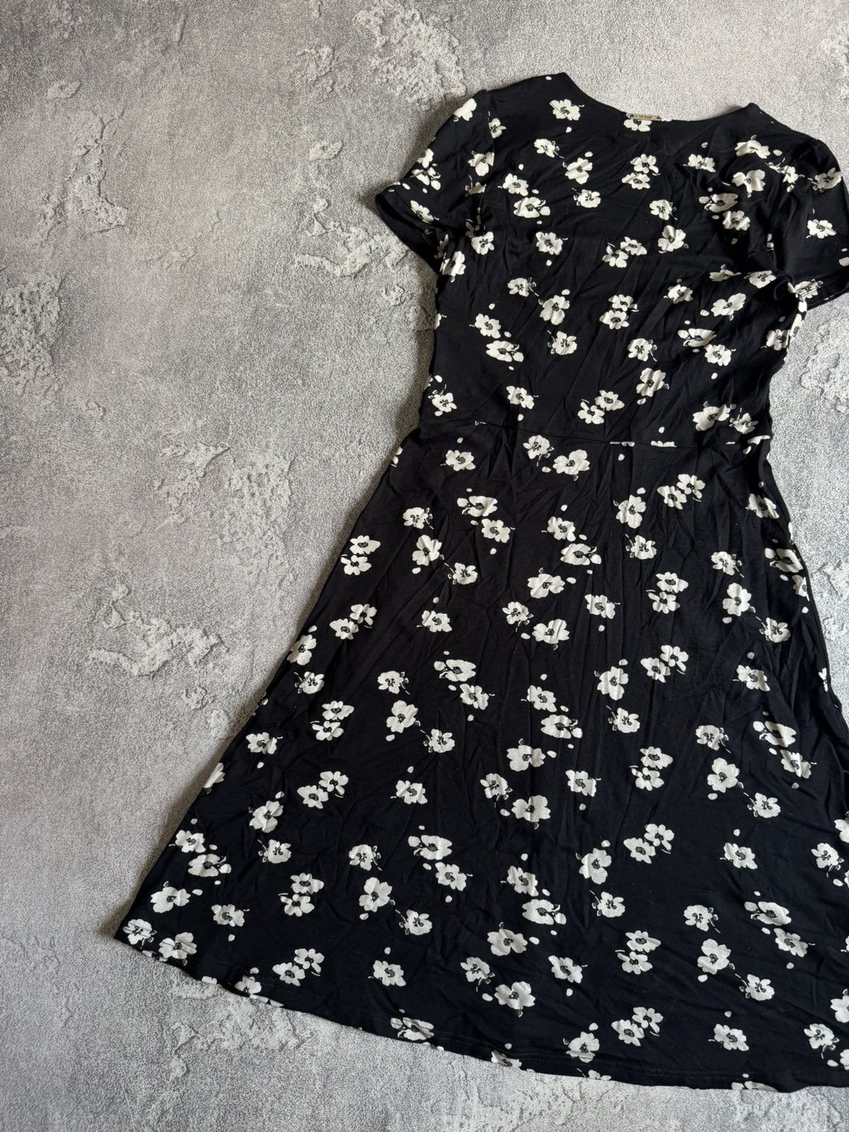 Designer + Vive Maria + all printed flowers 🌺 Avantgarde dress 👗 Size M / US 6-8 / IT 42-44 - 14 Thumbnail