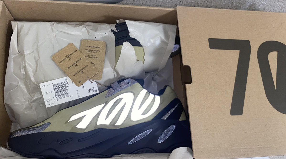 Yeezy adidas Yeezy 700 MNVN ‘Resin’ size9.5M DS w OG All Size US 9.5 / EU 42-43 - 14 Thumbnail