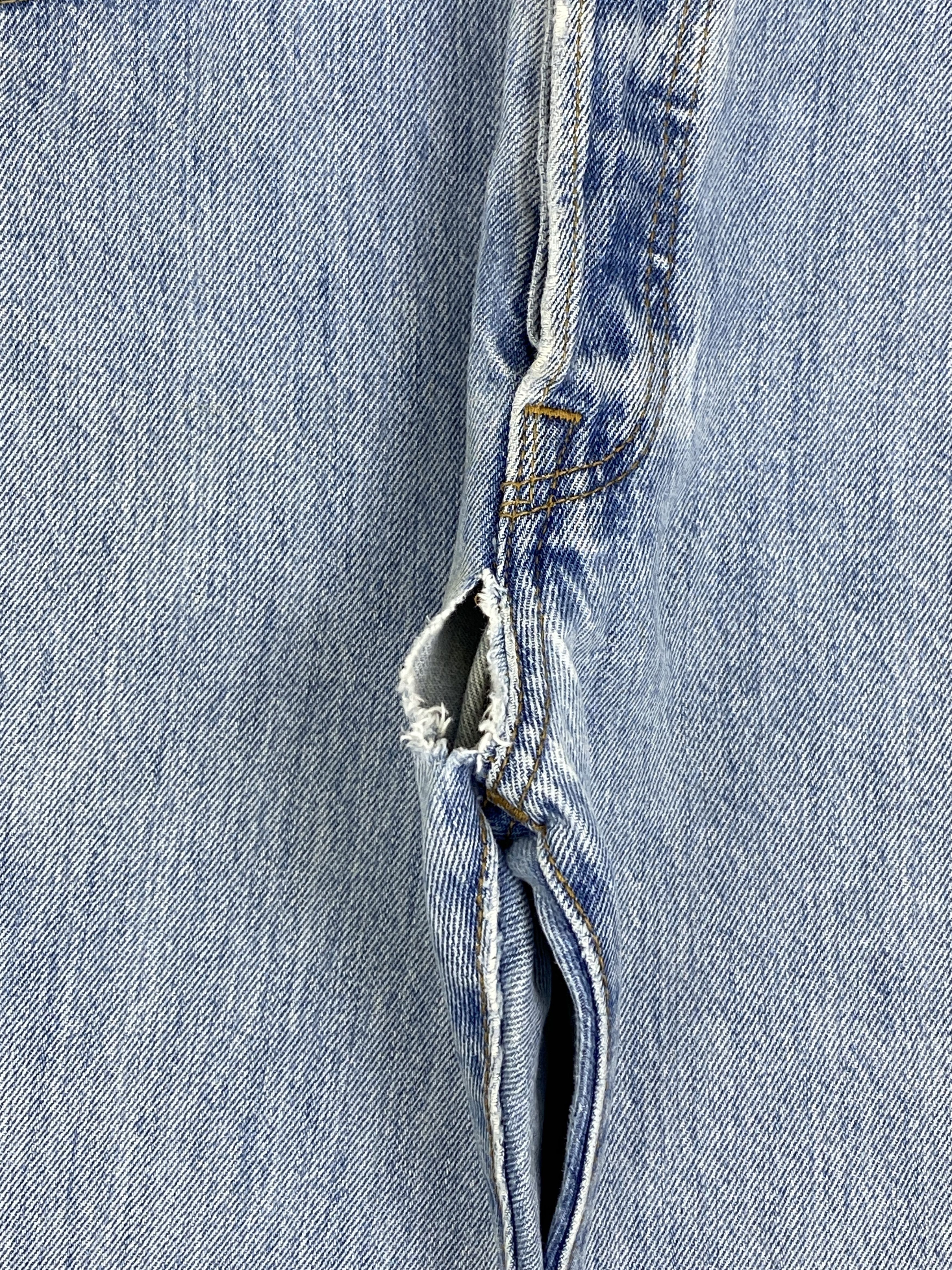 Levi's × Vintage Vintage Levis 501 Blue Denim Jeans DP2813 Size US 35 - 10 Thumbnail