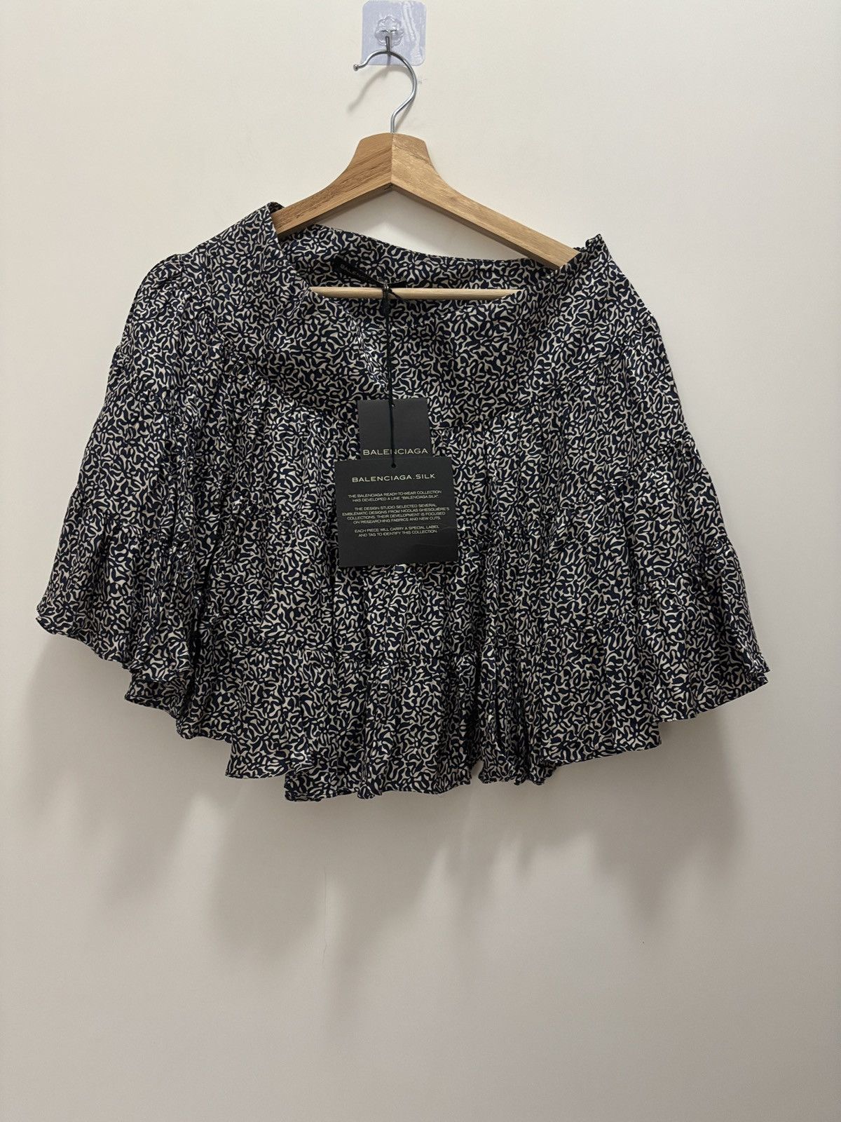 Balenciaga Balenciaga navy blue skirt size 38 Size XS / US 0-2 / IT 36-38 - 1 Thumbnail