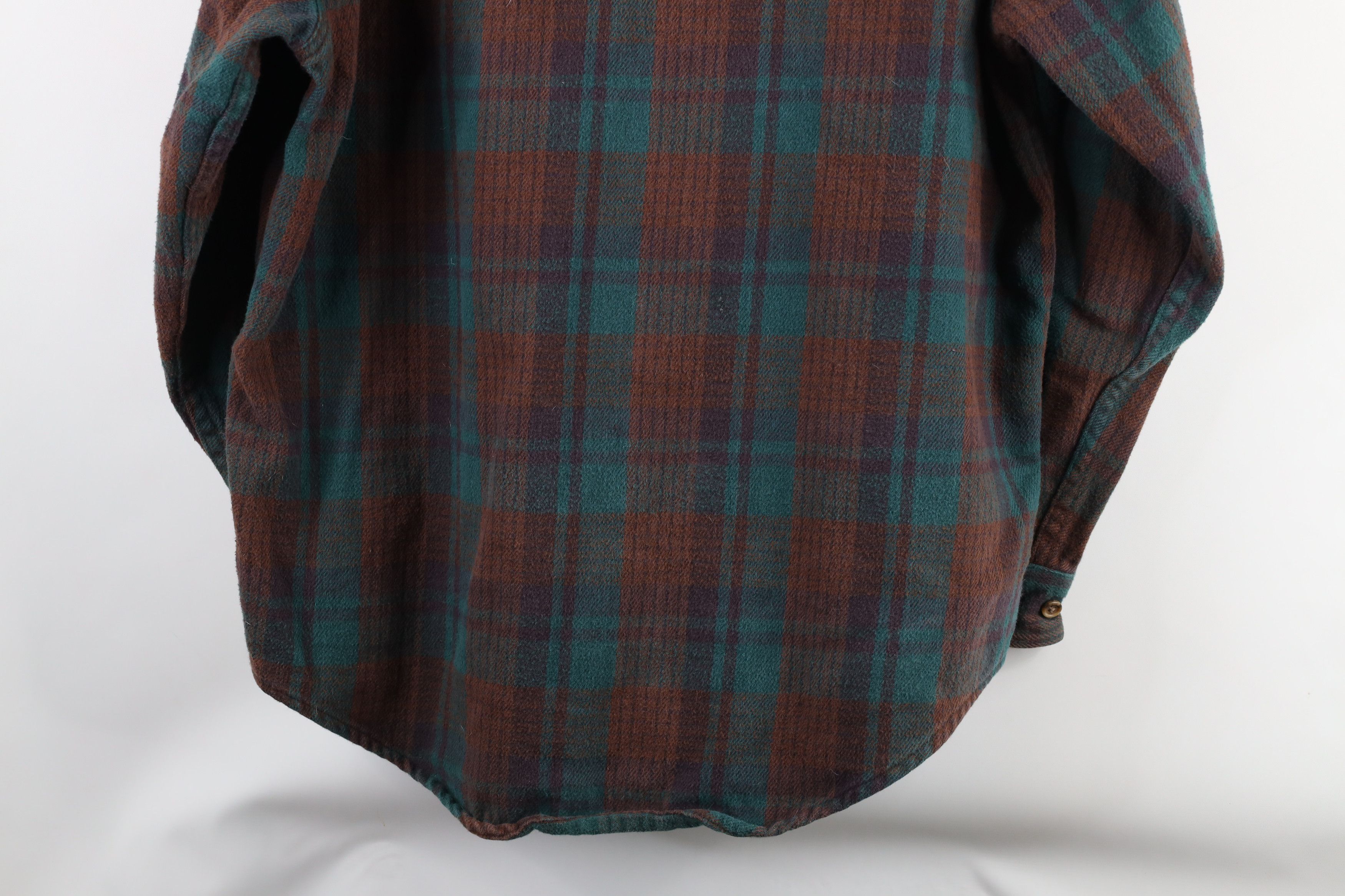 Vintage Vintage 90s Streetwear Heavyweight Button Shirt Plaid USA Size US L / EU 52-54 / 3 - 9 Thumbnail
