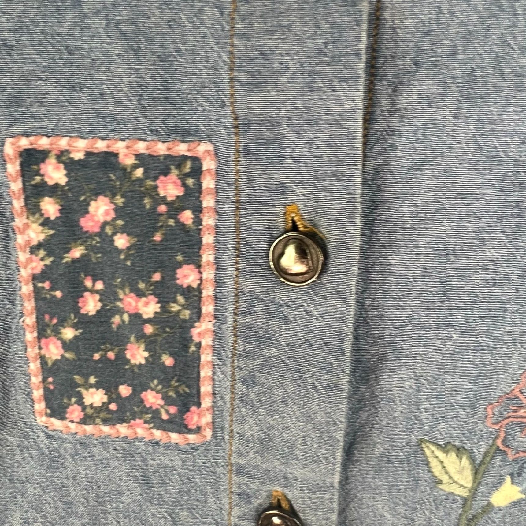 Denime VINTAGE Teddi Denim Floral Embroidered Shirt Womens Size L Blue - 100% Cotton, Button-Up, Long Sleeve Size L / US 10 / IT 46 - 4 Thumbnail