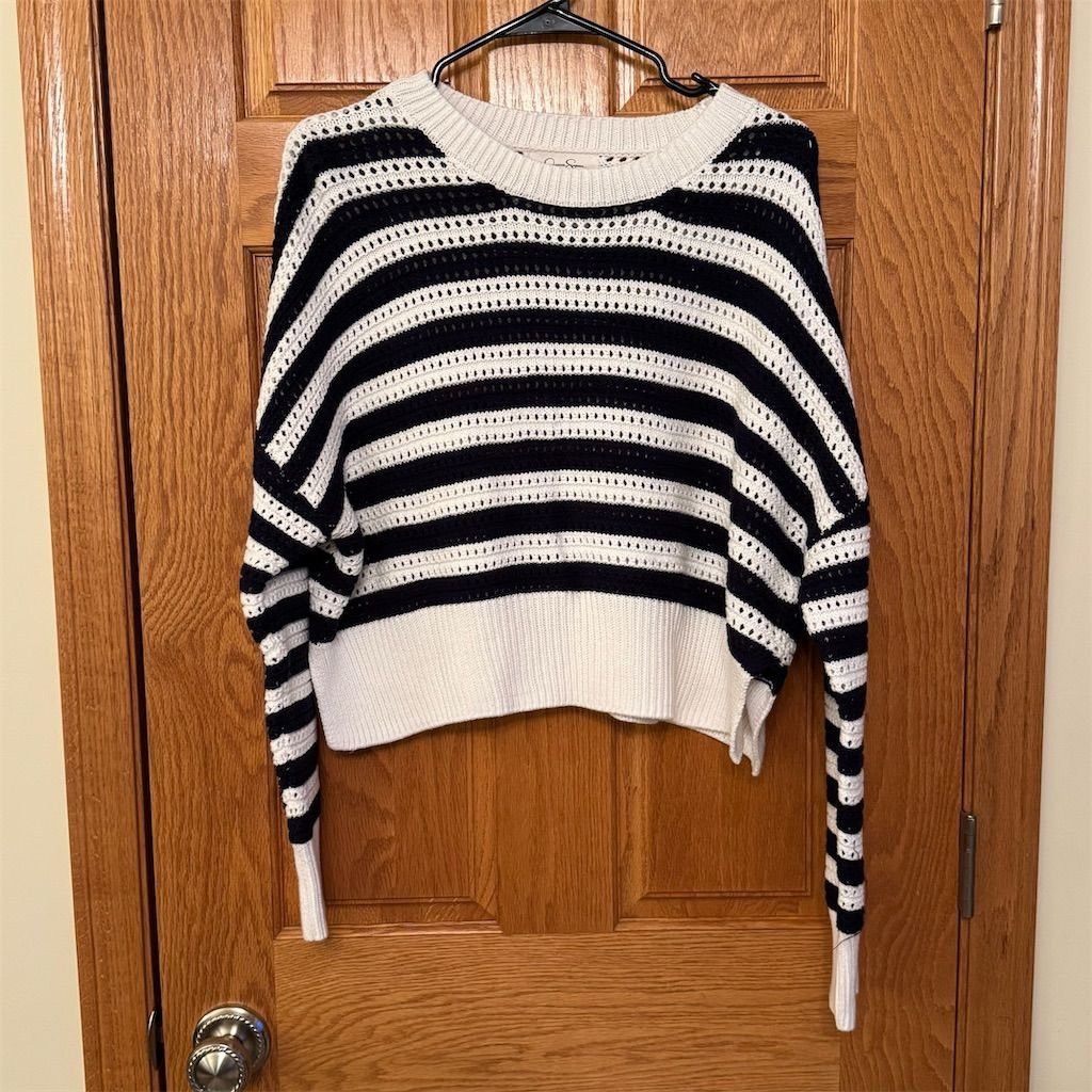 Jessica Simpson Jessica Simpson Women's L Black & White Striped Knit Pullov Size L / US 10 / IT 46 - 1 Thumbnail