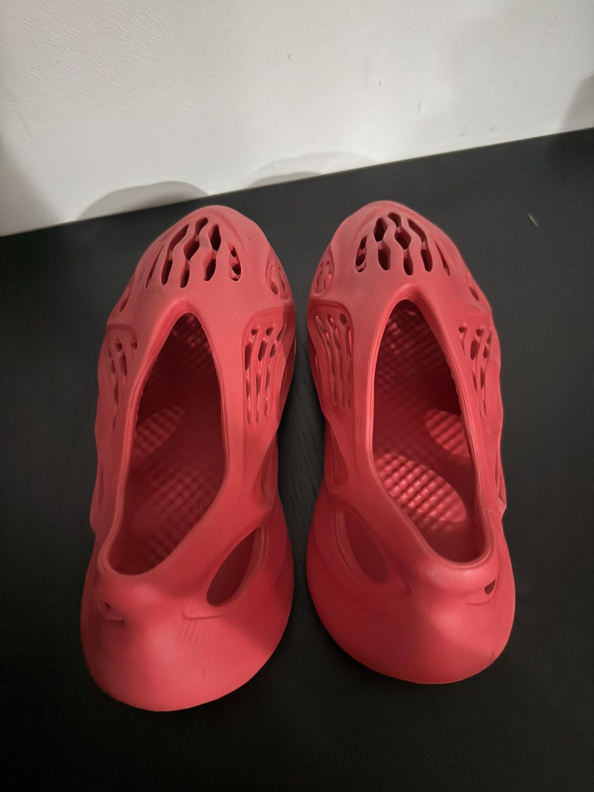 Adidas × Kanye West Adidas Yeezy Foam Runner Vermillion Size UK9/US9 Size US 9 / EU 42 - 5 Thumbnail