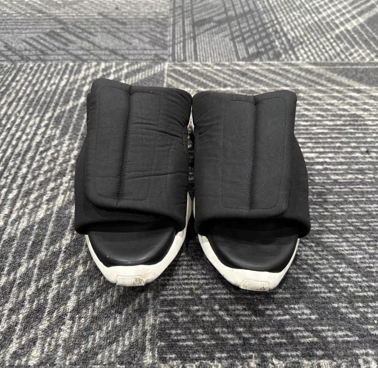 Rick Owens Rick Owens x Adidas Tank Slides J42 Size US 8.5 / EU 41-42 - 2 Thumbnail
