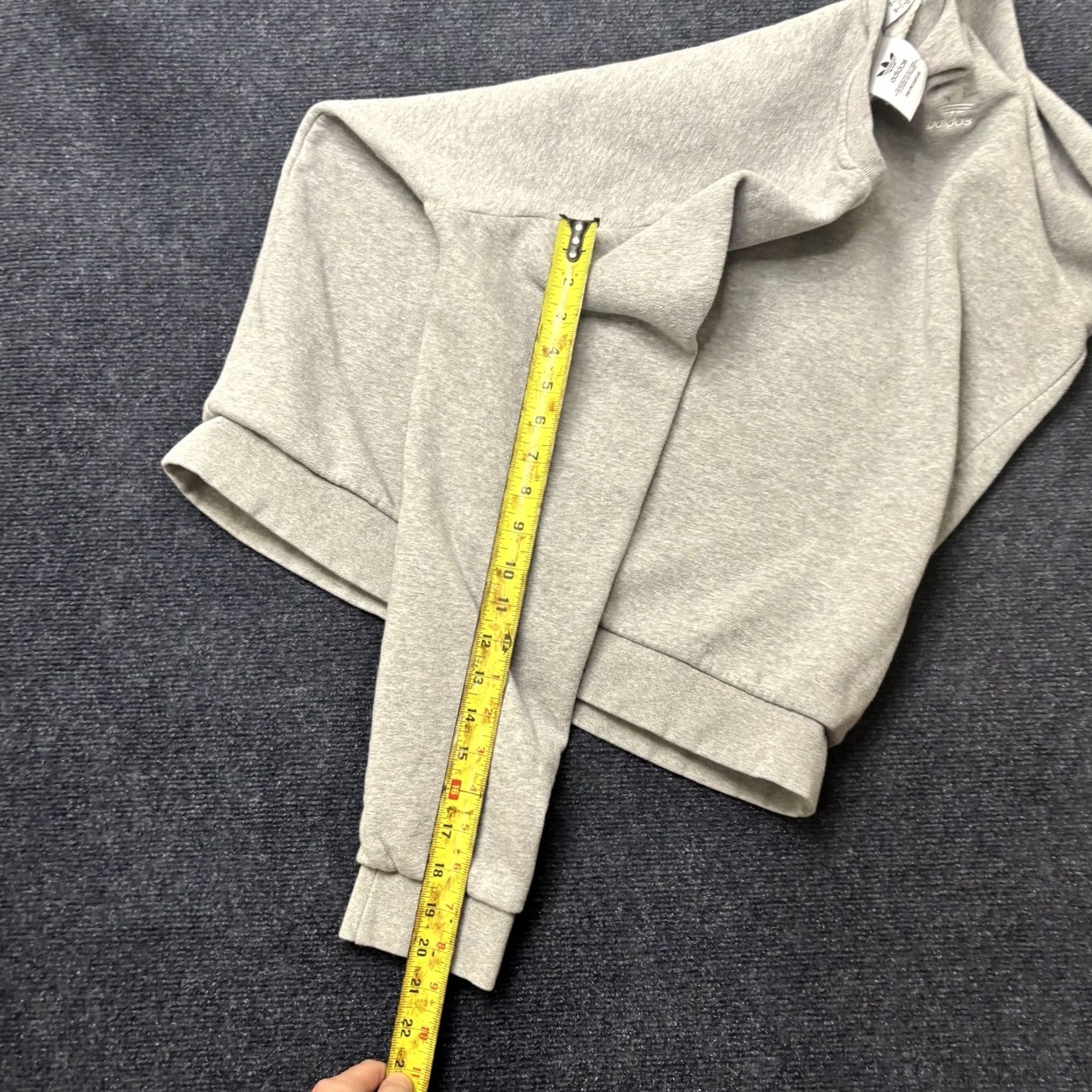 Adidas Adidas Originals Sweatshirt Mens Large Gray Crewneck Pullover Logo Trefoil Size US L / EU 52-54 / 3 - 4 Thumbnail