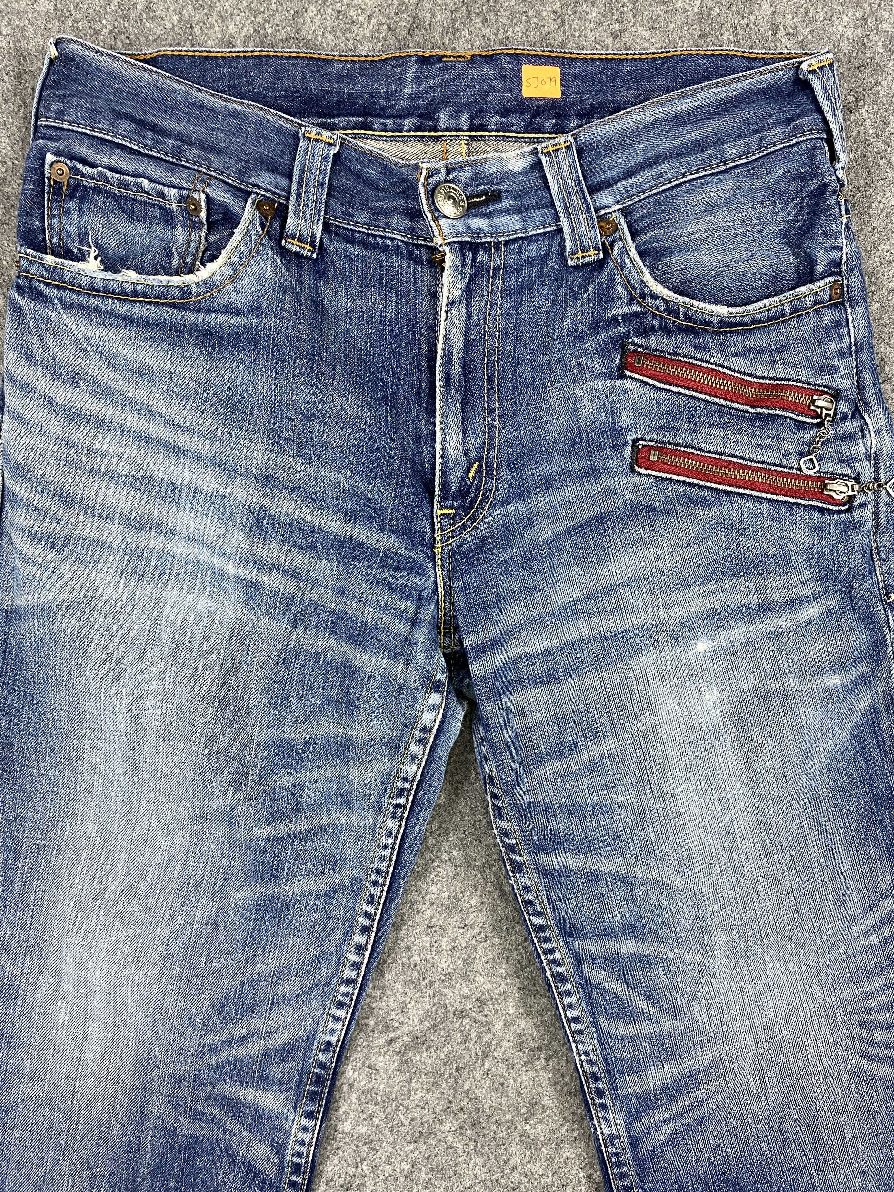 Distressed Blue Vintage Levi's 702 34x24 Denim -SJ079