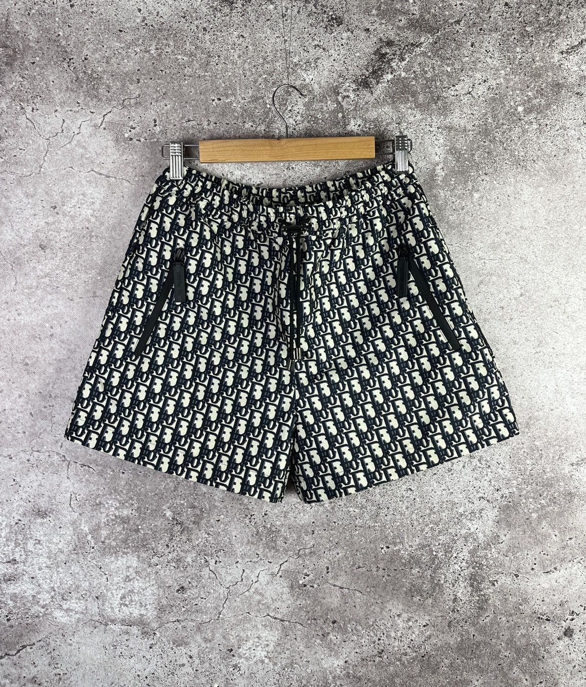 Dior Christian Dior Monogram Oblique Canvas Technical Shorts Size 26" / US 2 / IT 38 - 1 Thumbnail