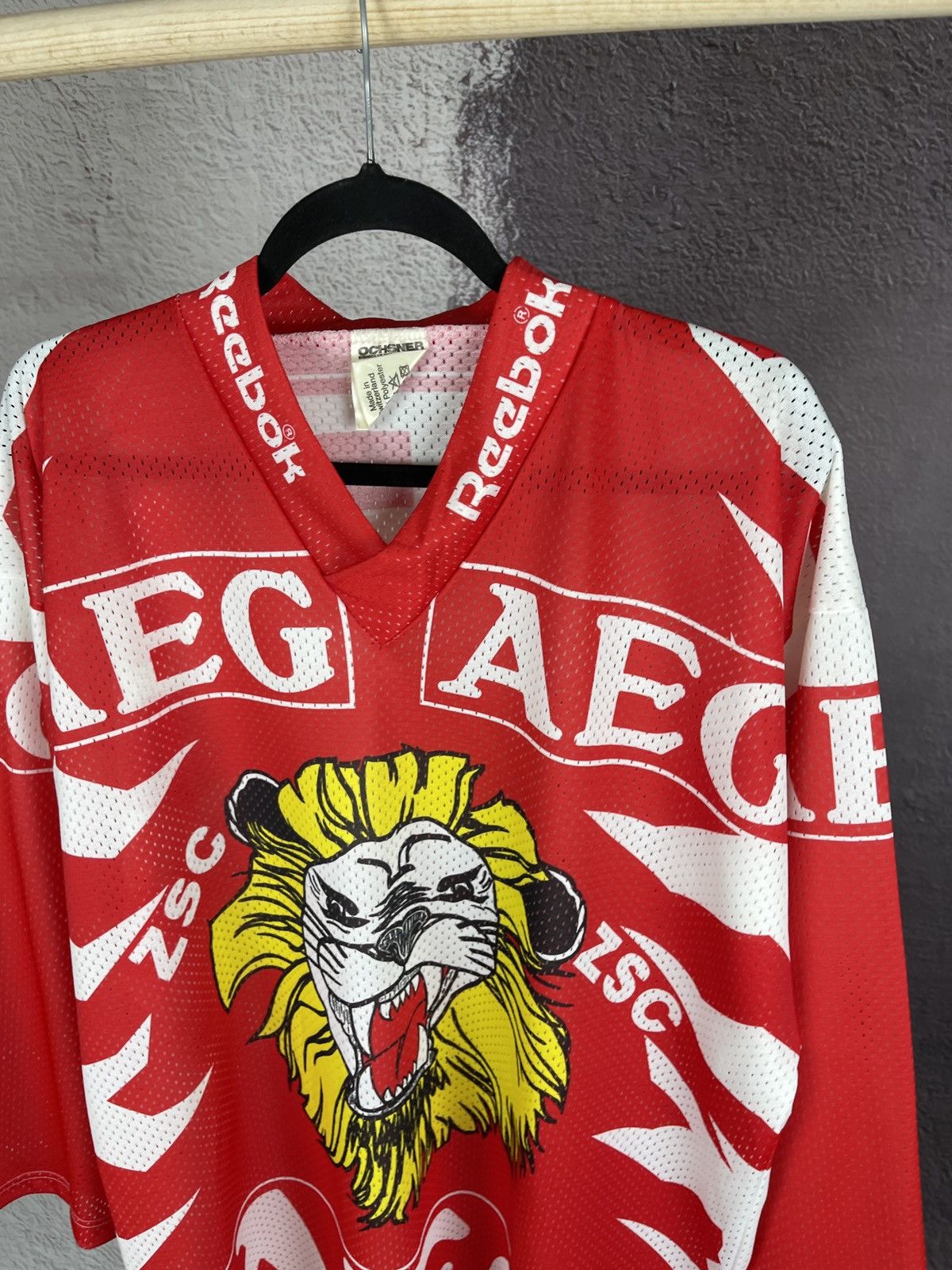 NHL Vintage 1994/96 ZSC Lions Zurich Ice Hockey JERSEY Reebok Size US M / EU 48-50 / 2 - 7 Thumbnail