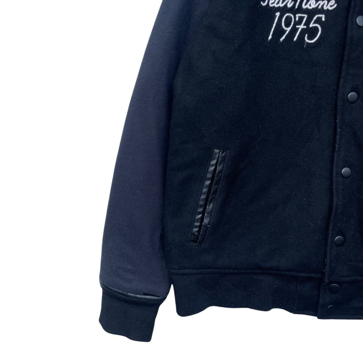 Staple 💥 Staple World Renowned Pigeon Brand Bomber Varsity Jacket Size US XL / EU 56 / 4 - 5 Thumbnail