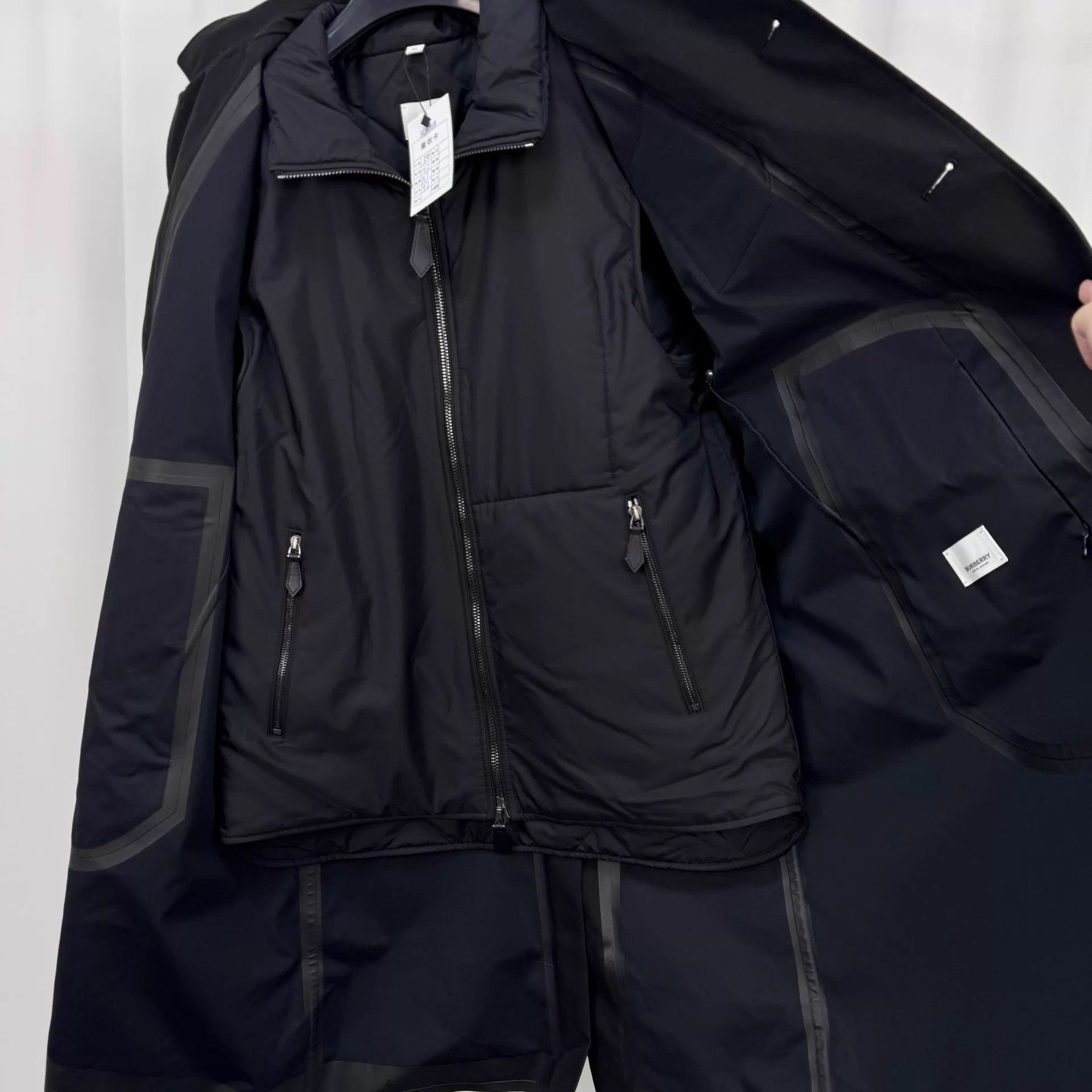 Burberry Burberry colorblocked logo cotton vest coat 50 98N Size US M / EU 48-50 / 2 - 5 Thumbnail