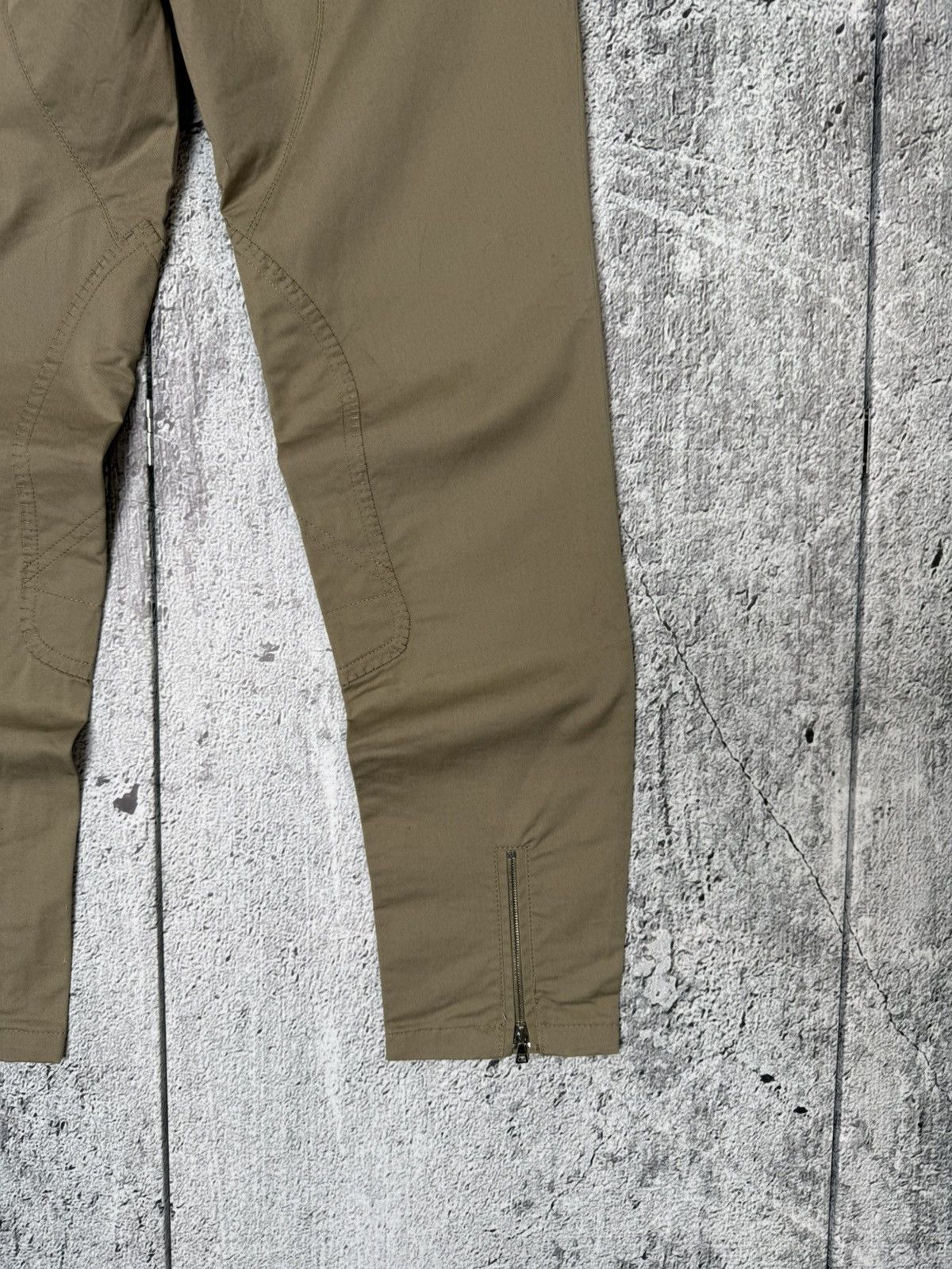 Prada Prada Milano Rare Technical Pants Reinforced Knees Zip Ankle Size 27" / US 4 / IT 40 - 13 Thumbnail
