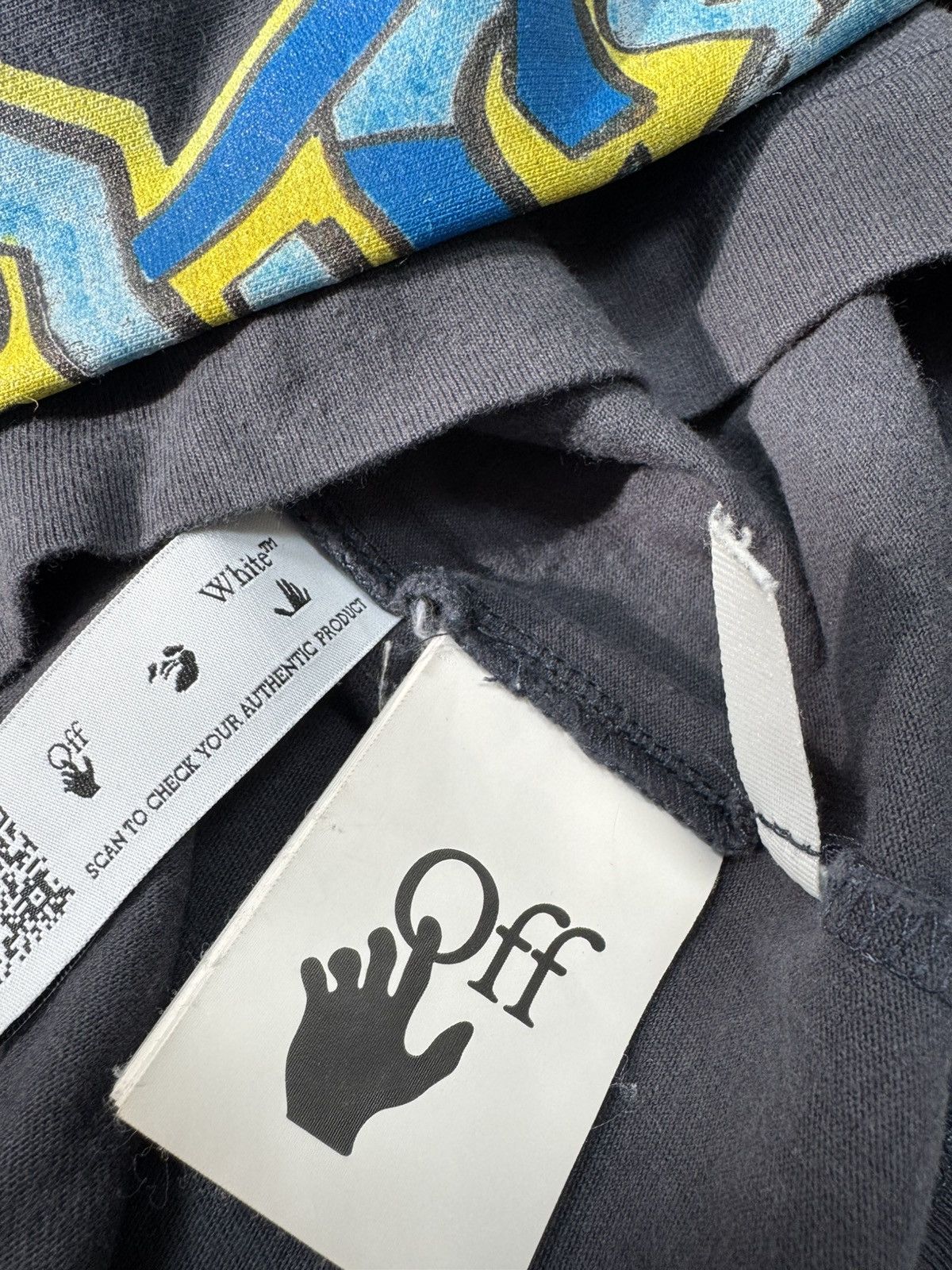 Off-White Off-White Graffiti Pupp Skate Long Sleeve Size US M / EU 48-50 / 2 - 11 Thumbnail
