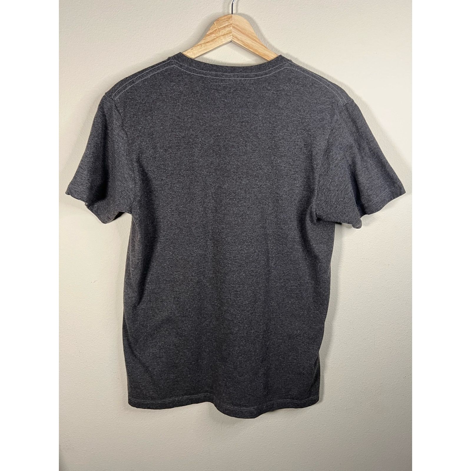 Other Jurassic Park T-Rex Logo Gray Shirt Size US M / EU 48-50 / 2 - 2 Thumbnail