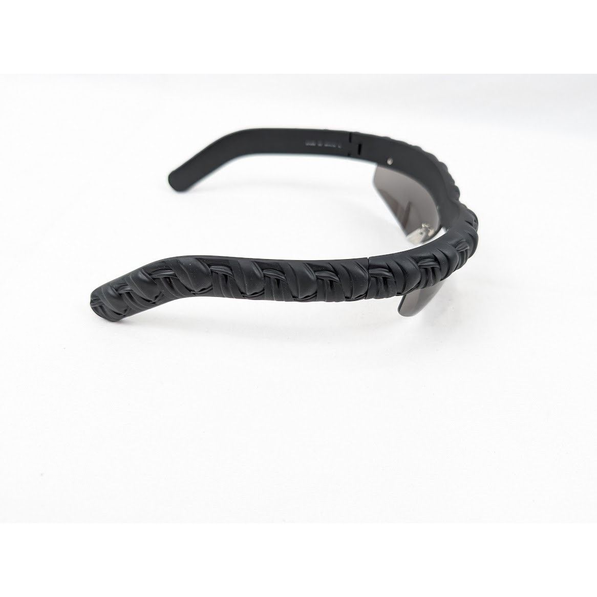 Bottega Veneta o1rshd1 Size: XL / Sunglasses Case Medium in Black Size ONE SIZE - 5 Thumbnail