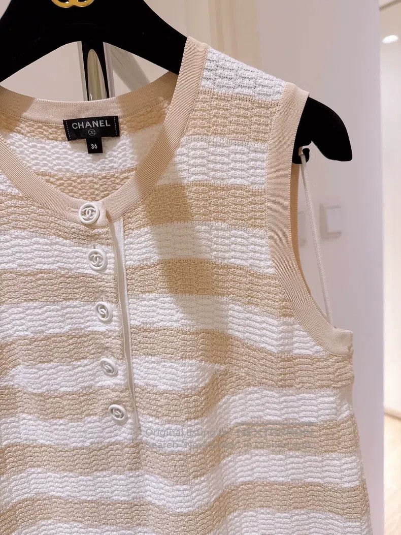 Chanel Chanel 19P Spring and Summer Preview Beige Striped Vest Dr Size XS / US 0-2 / IT 36-38 - 3 Thumbnail