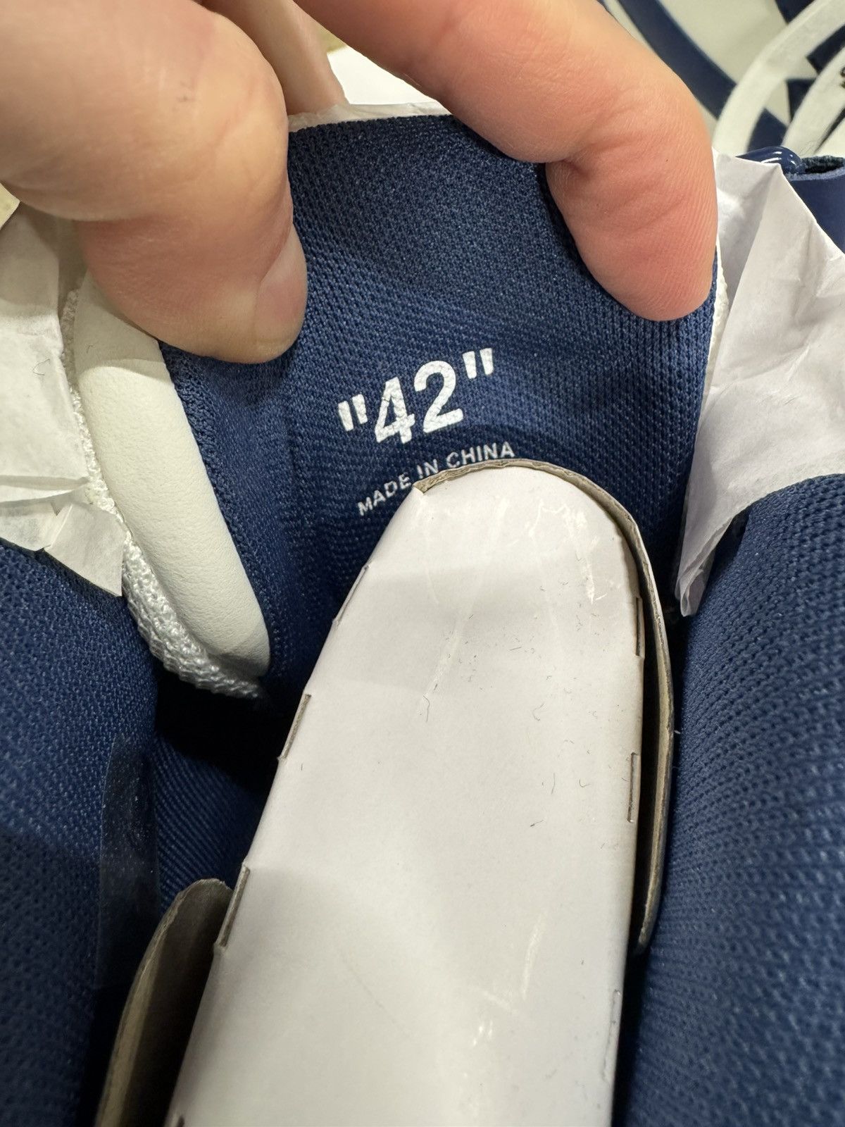 Off-White Off-White Out of Office Mid Top Leather Sneaker NEW 800$ Size US 9 / EU 42 - 6 Thumbnail