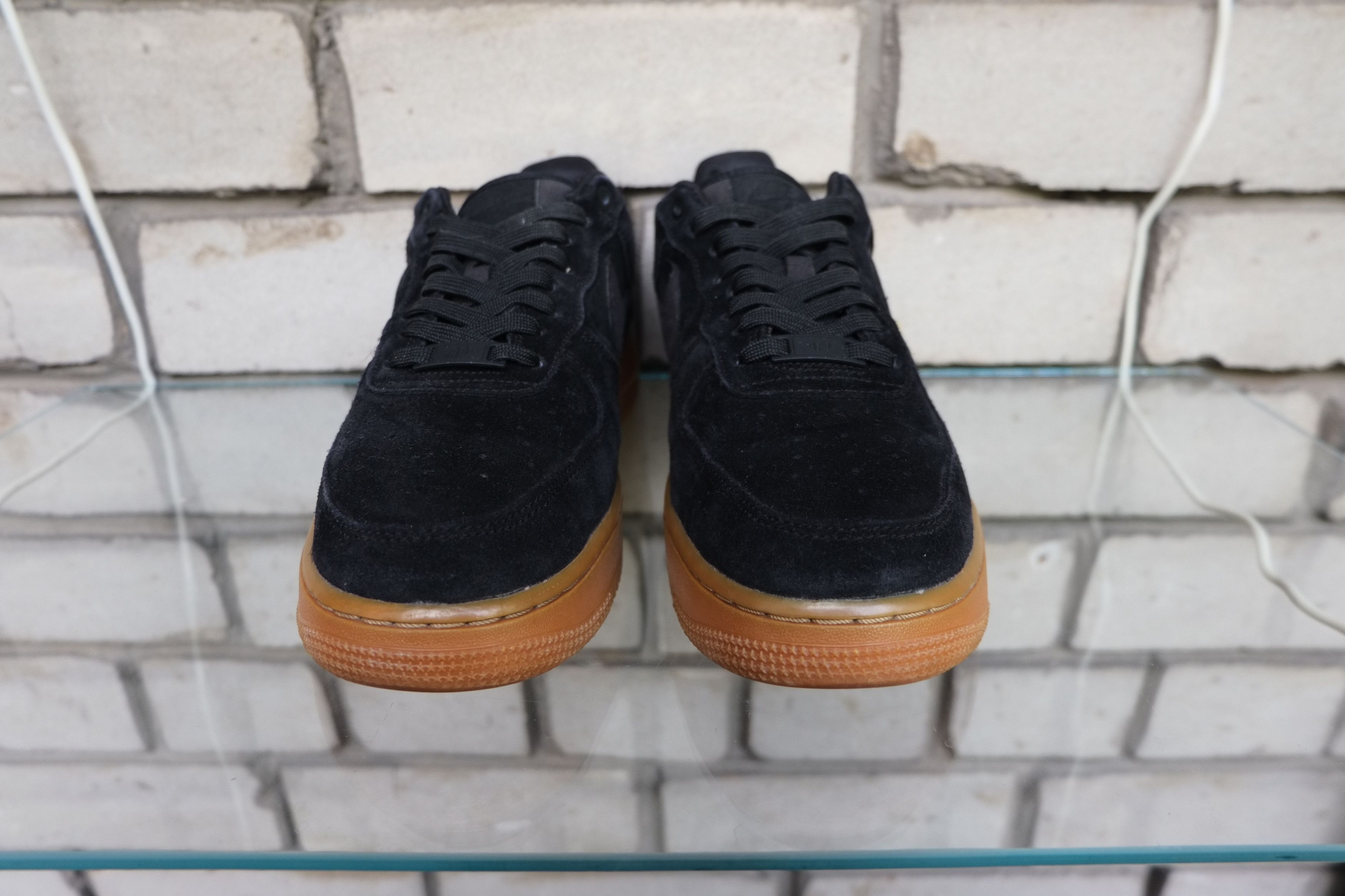 Nike Nike Air Force 1 07 LV8 Suede Black Gum Jordan AA1117-001 Size US 8 / EU 41 - 9 Thumbnail
